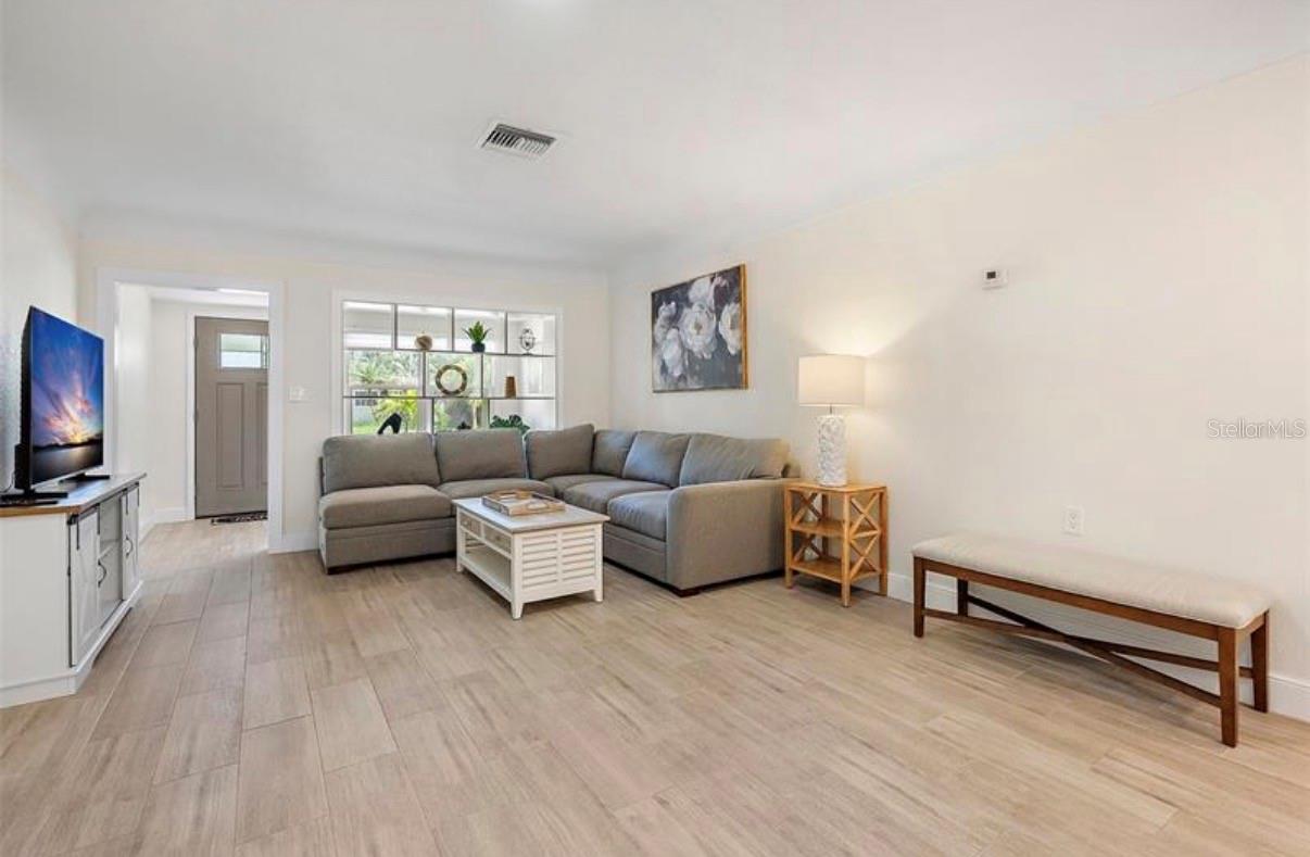 6750 W FLAMINGO WAY S, ST PETERSBURG, FL, 33707