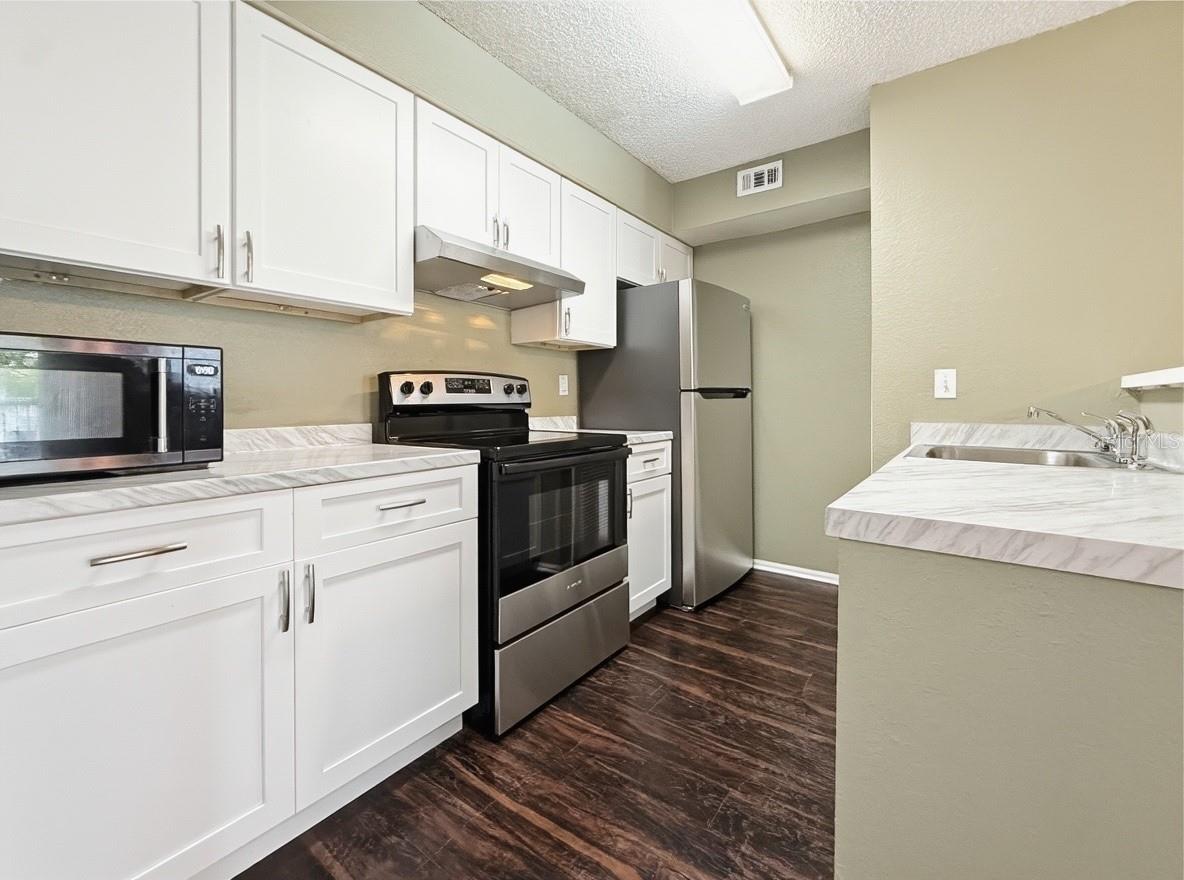 5124 PARK CENTRAL DR #527, ORLANDO, FL, 32839