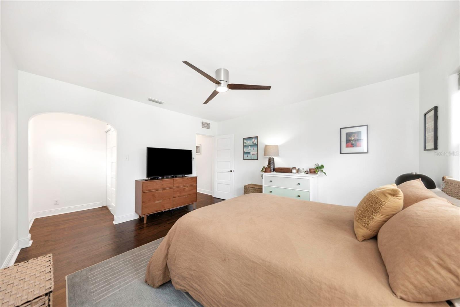 4300 3RD AVE S, ST PETERSBURG, FL, 33711