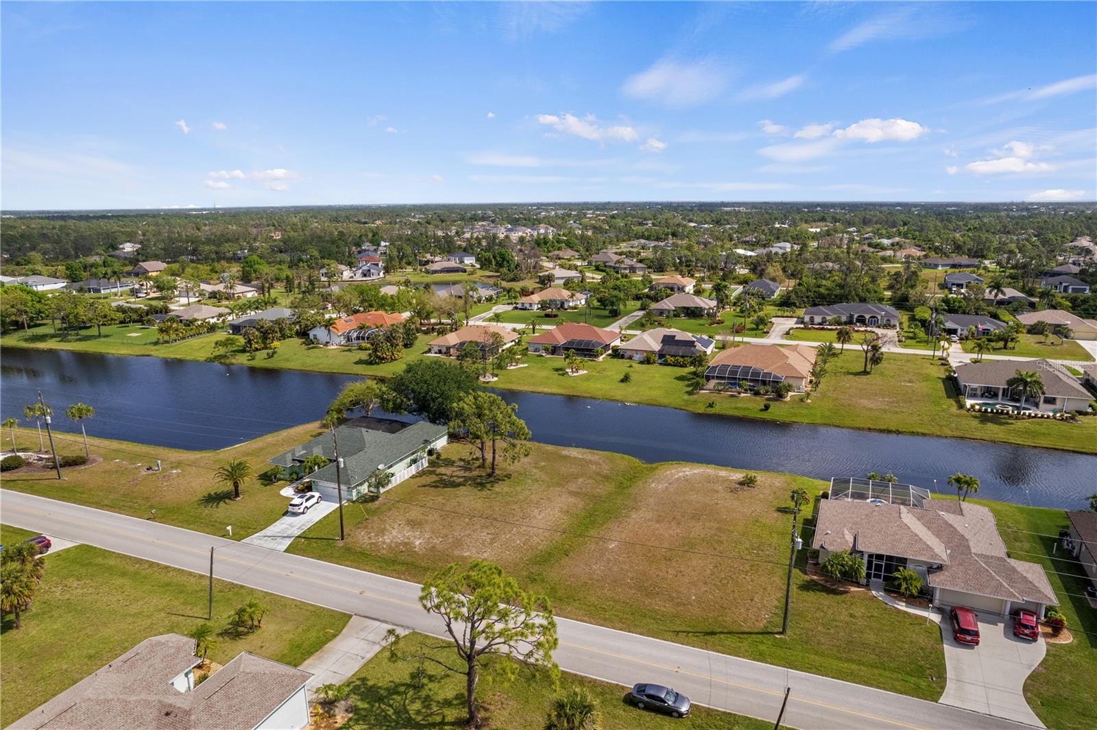 805 ROTONDA CIR, ROTONDA WEST, FL, 33947