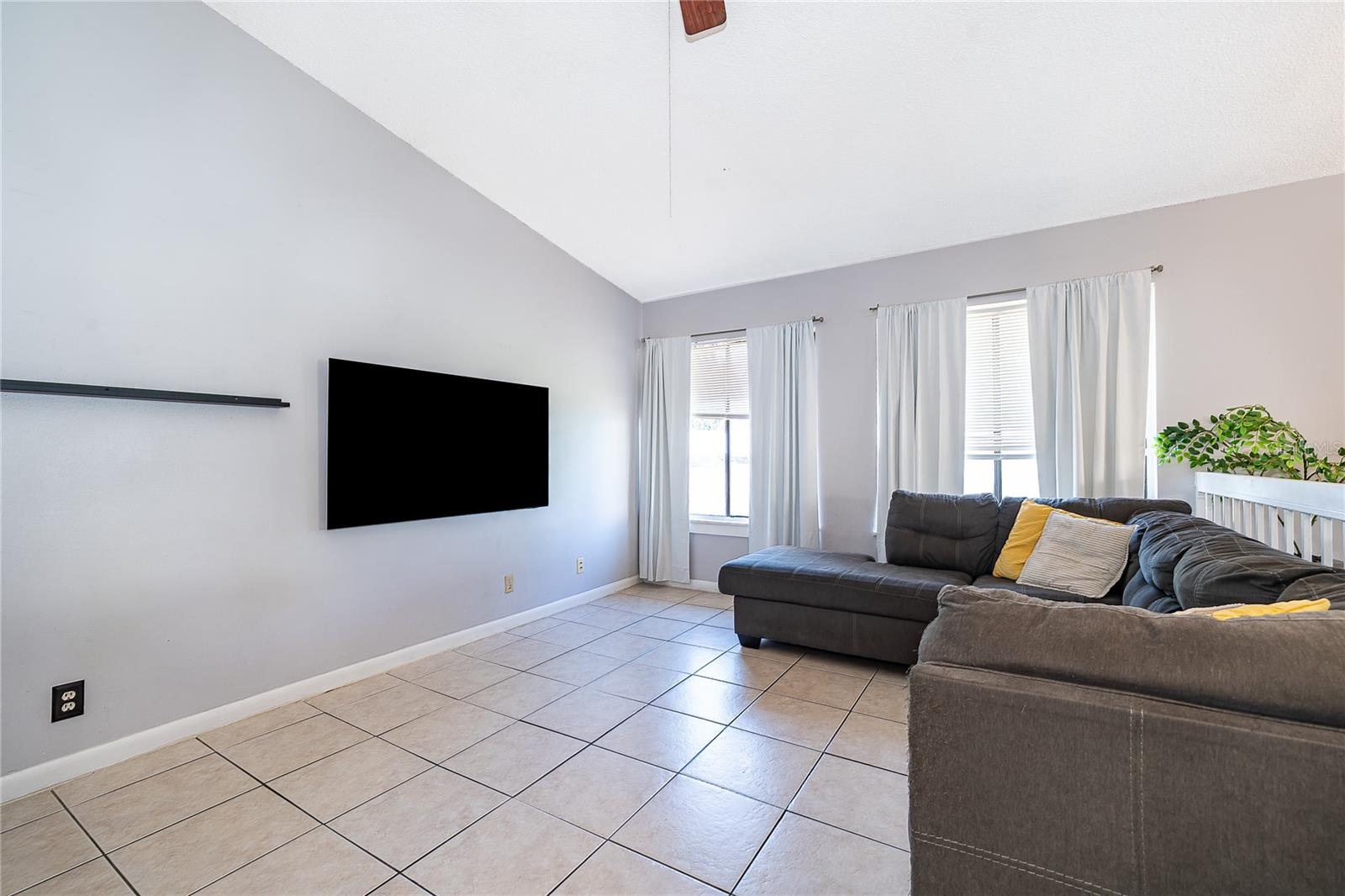 17 S FLAG DR, KISSIMMEE, FL, 34759