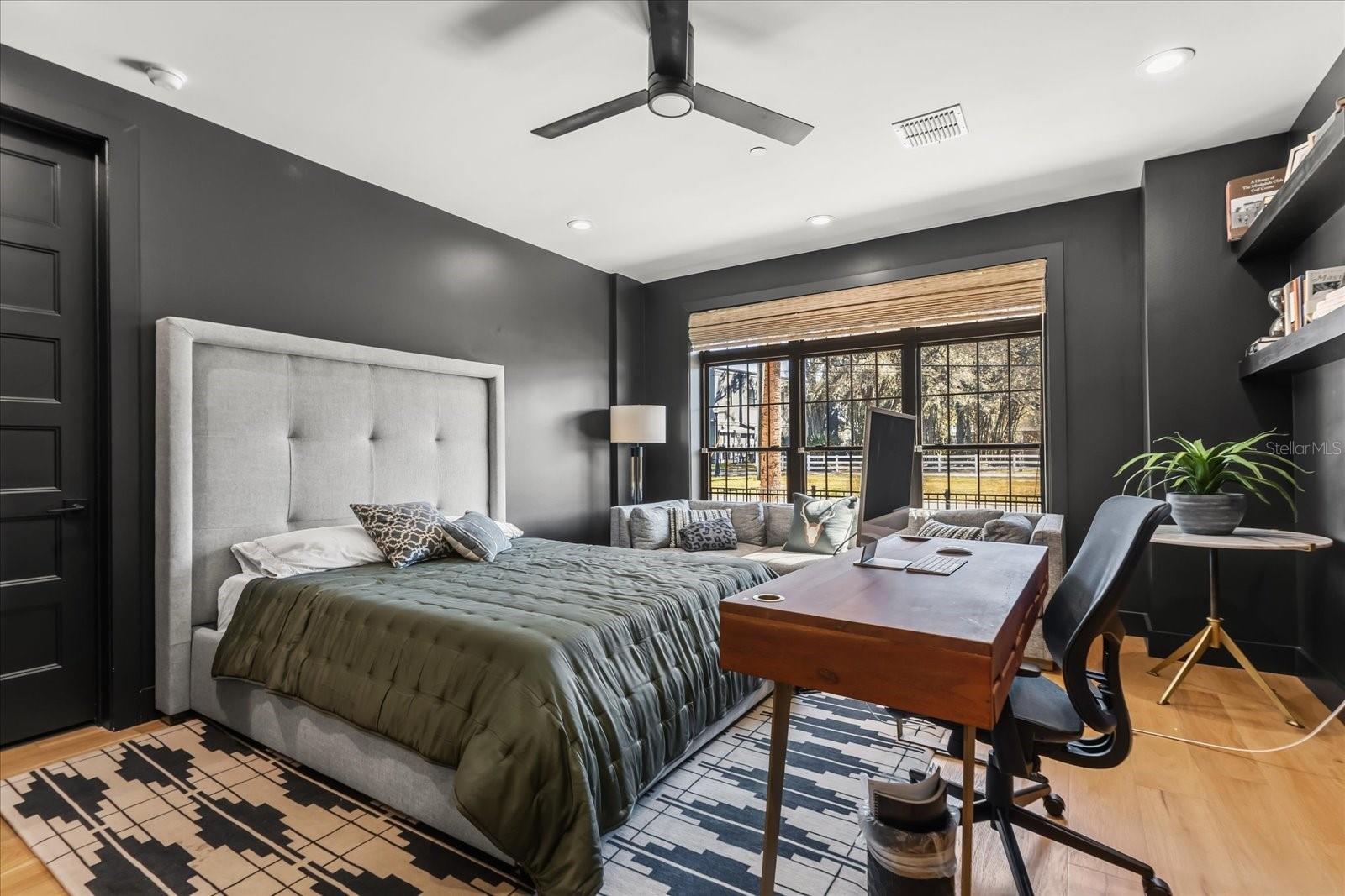 68 N PARK AVE, WINTER GARDEN, FL, 34787