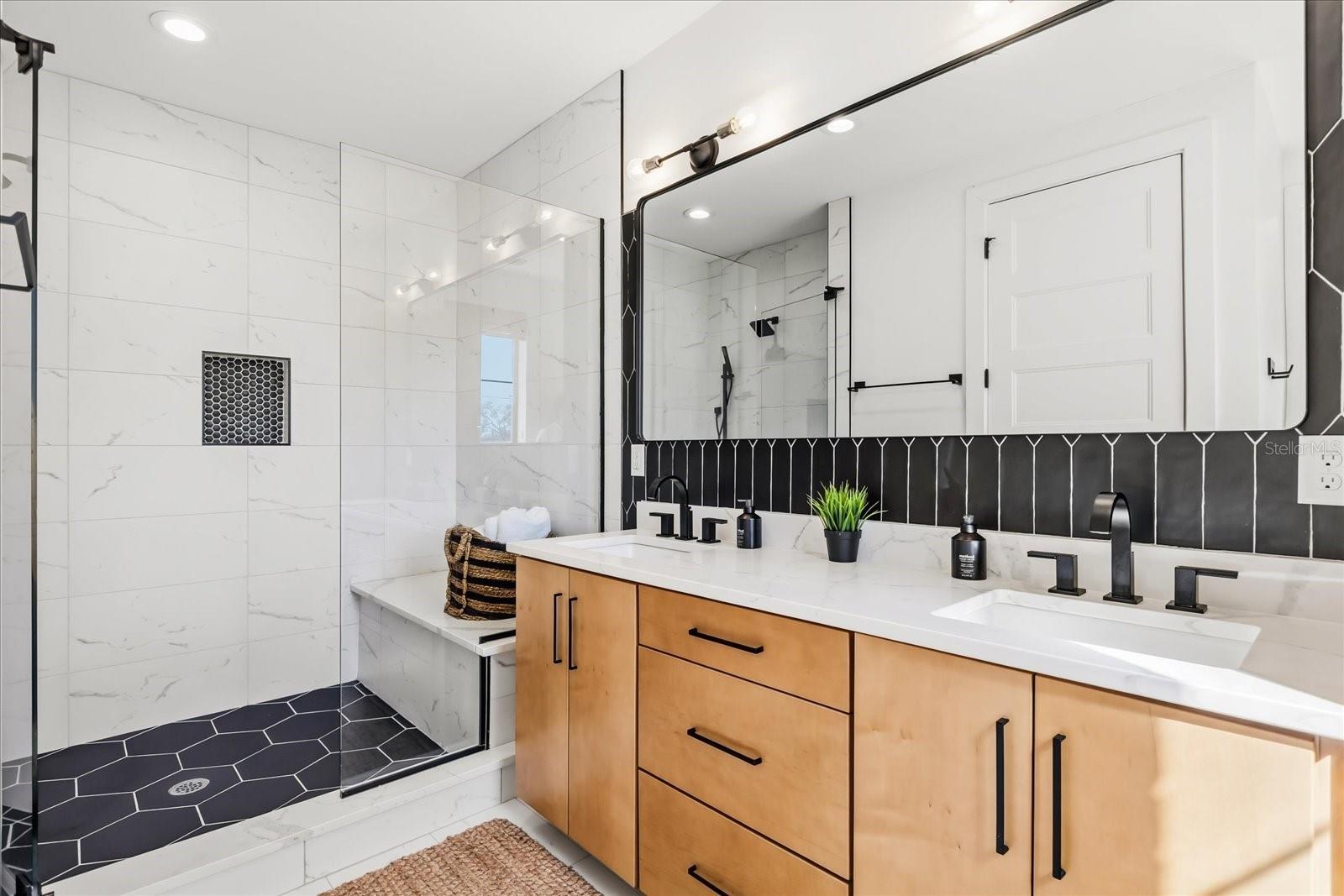 68 N PARK AVE, WINTER GARDEN, FL, 34787