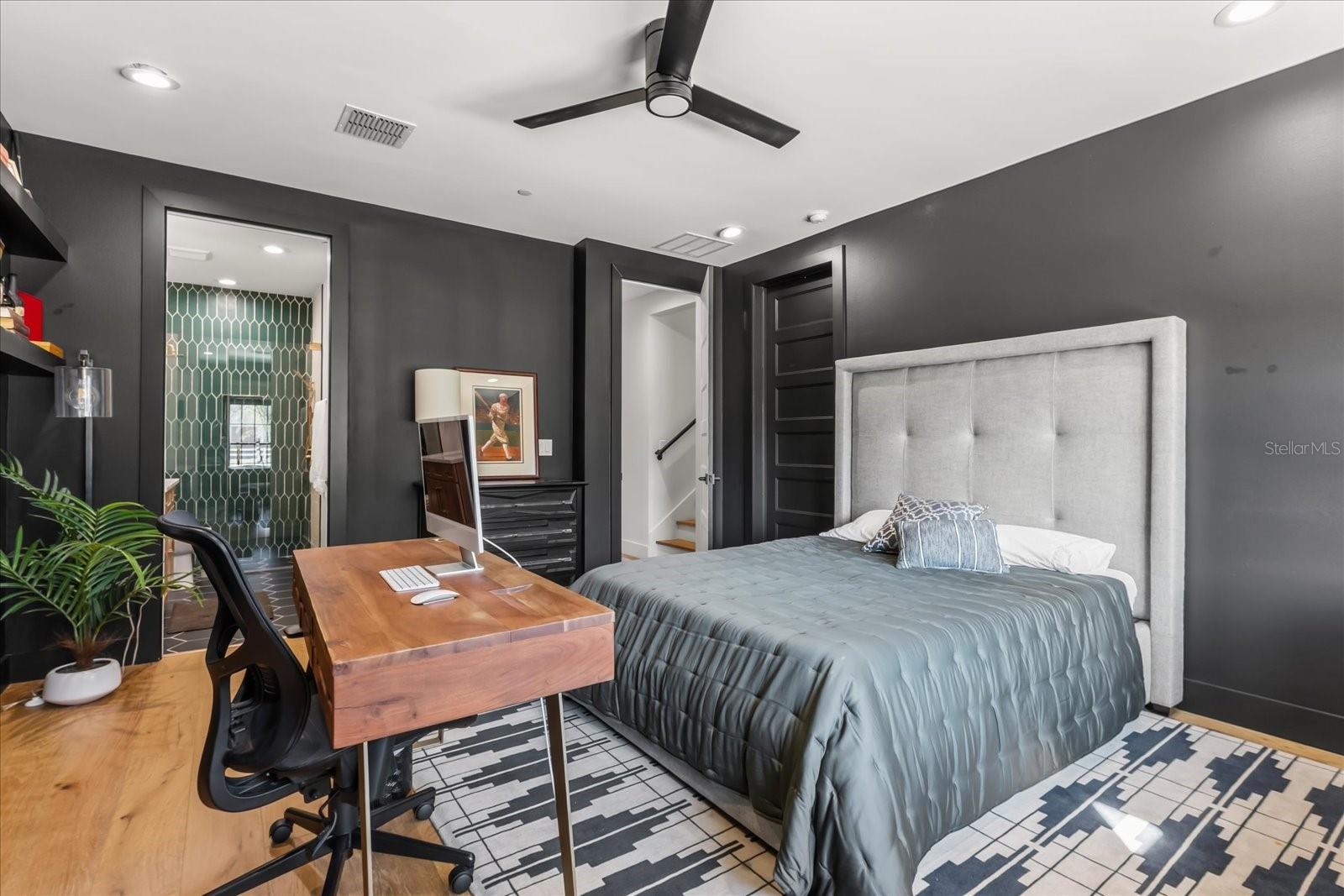 68 N PARK AVE, WINTER GARDEN, FL, 34787