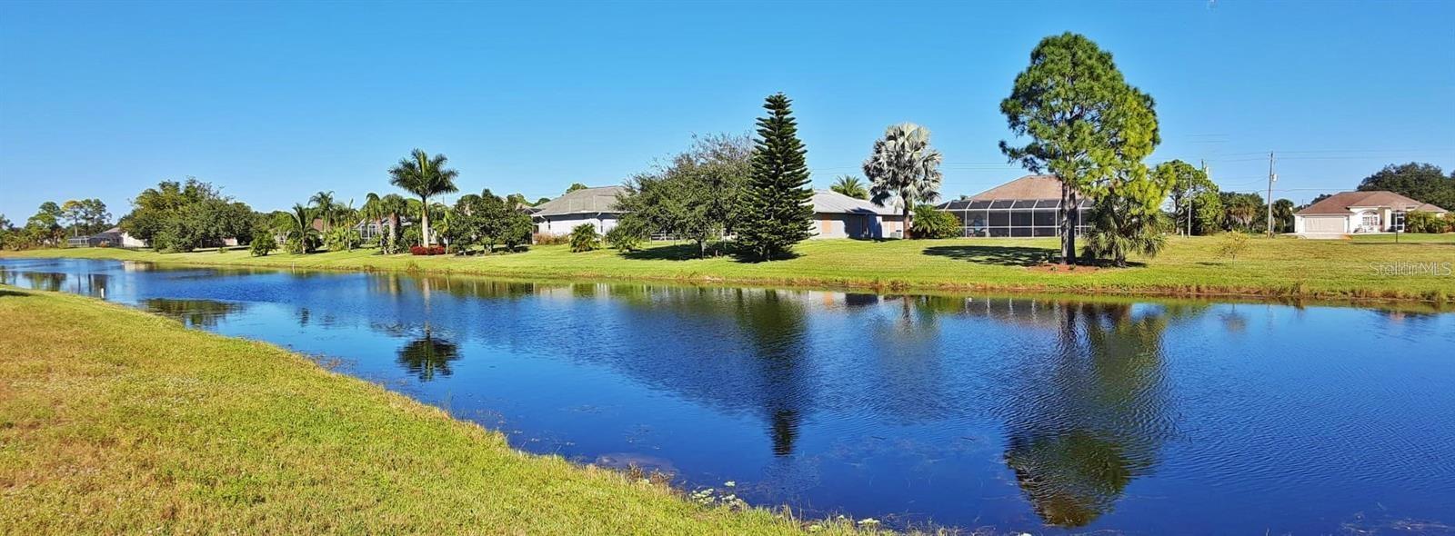 845 ROTONDA CIR, ROTONDA WEST, FL, 33947