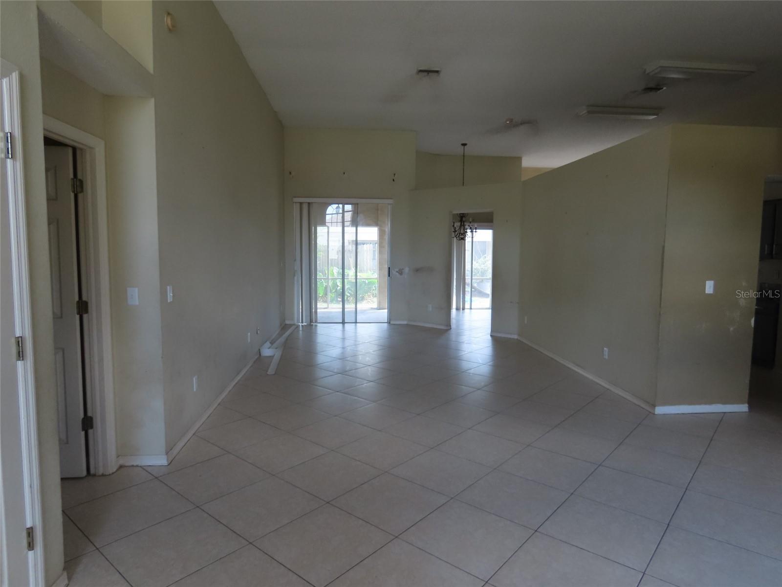 8902 BRELAND DR, TAMPA, FL, 33626