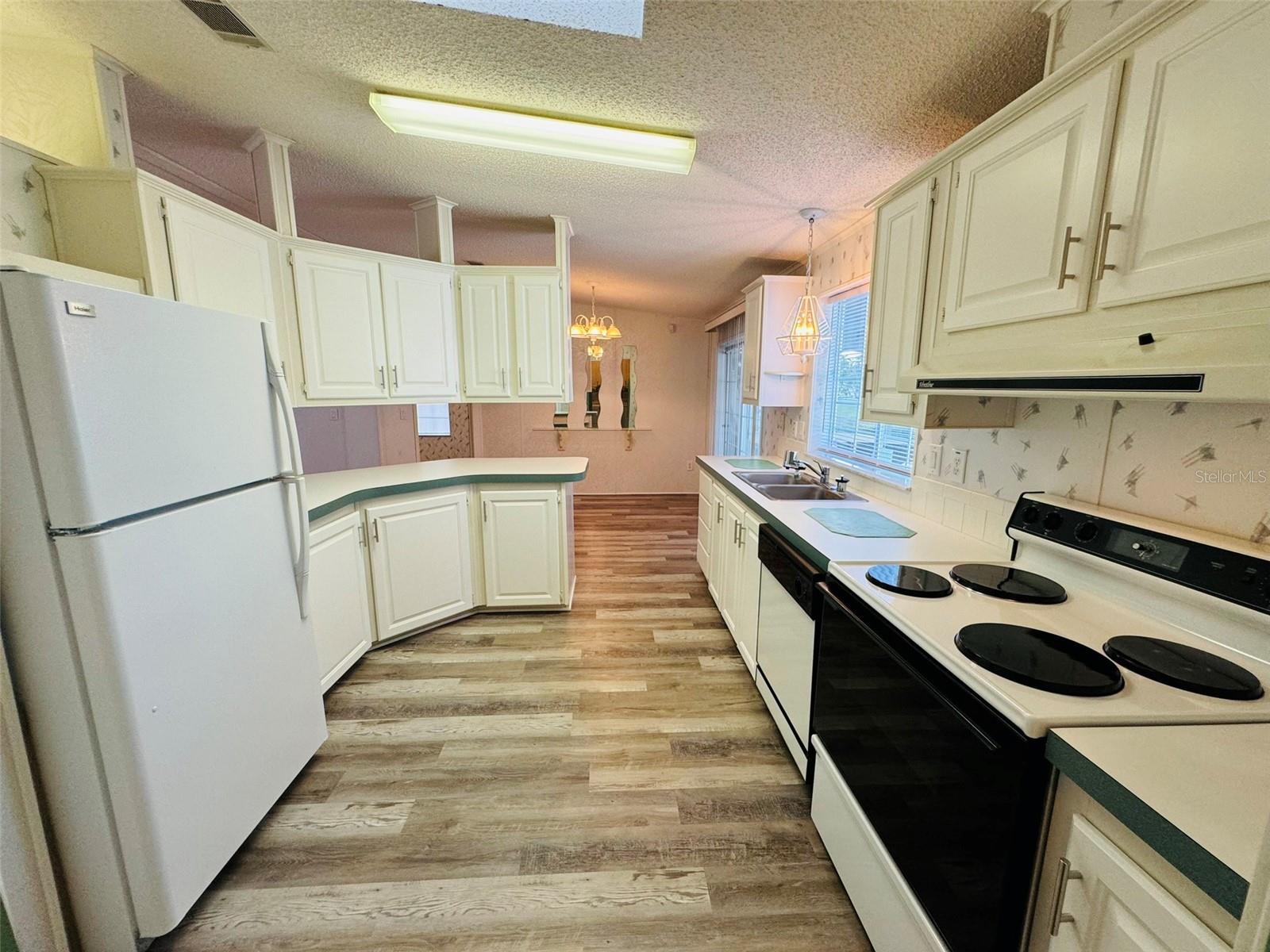 126 JACKSON PARK AVE, DAVENPORT, FL, 33897
