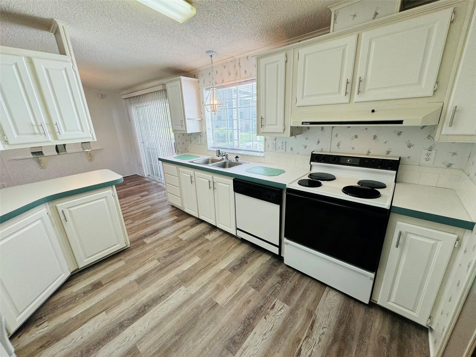 126 JACKSON PARK AVE, DAVENPORT, FL, 33897