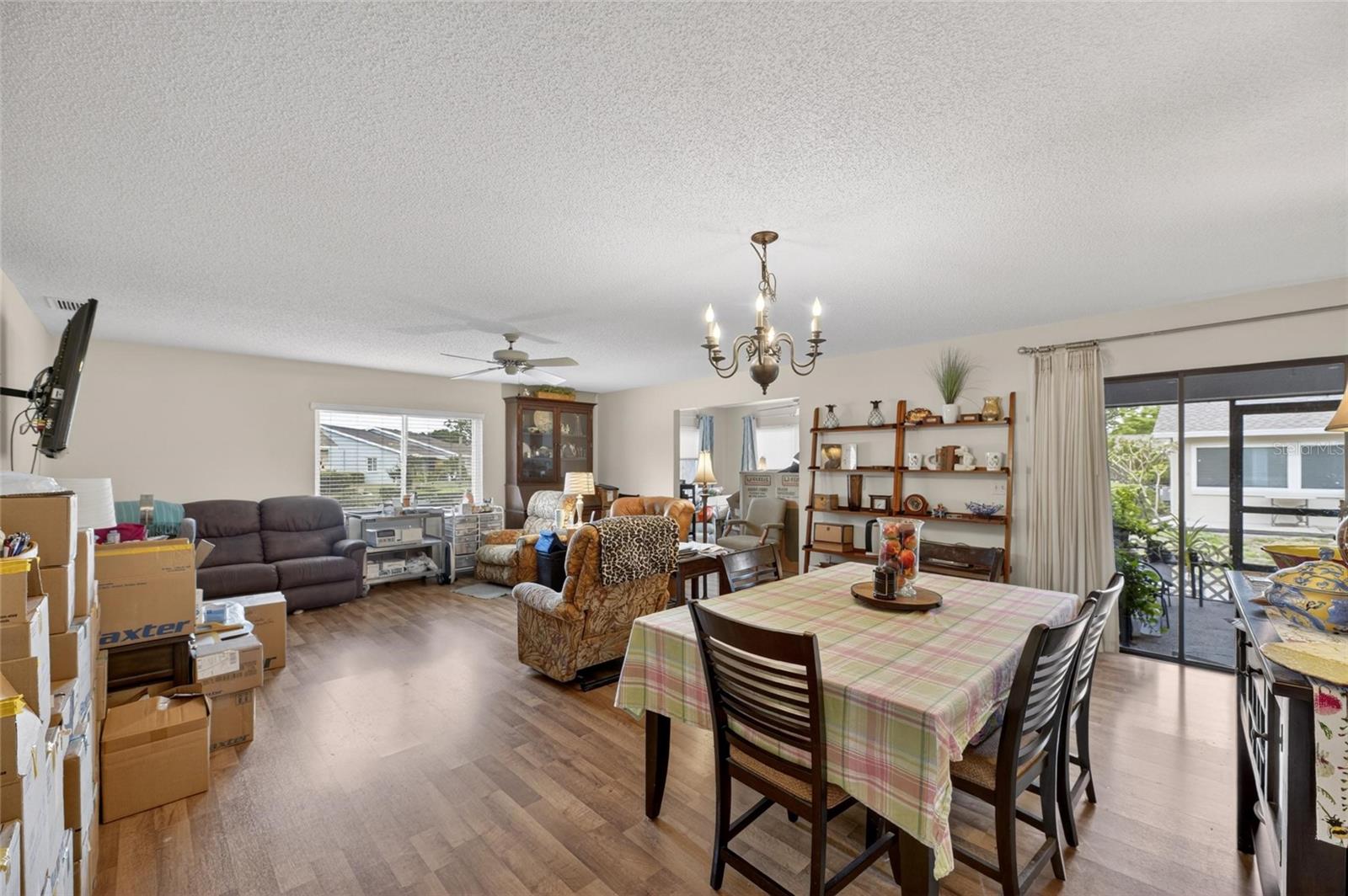 1517 INGRAM DR, SUN CITY CENTER, FL, 33573