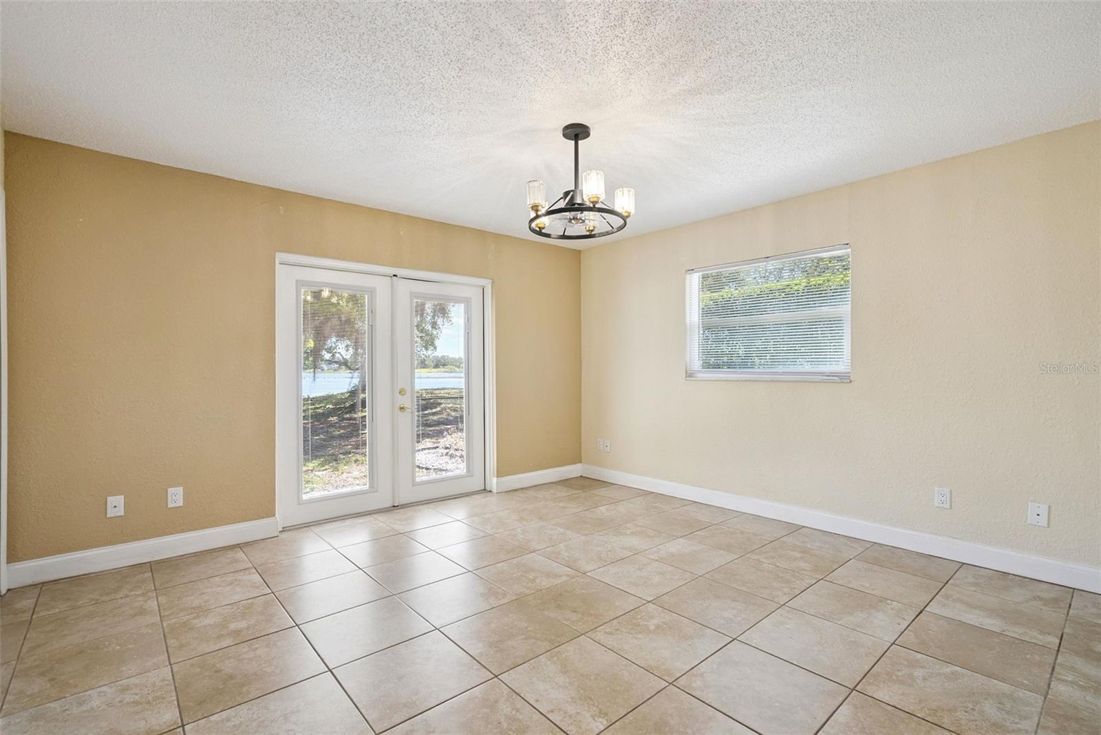 2032 DUMAS DR, DELTONA, FL, 32738