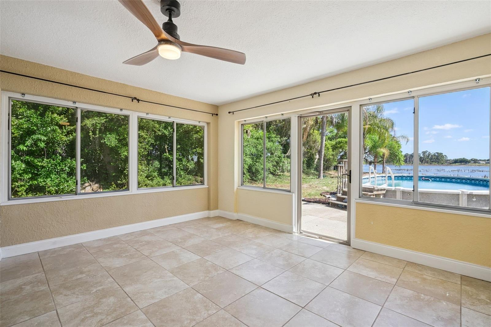 2032 DUMAS DR, DELTONA, FL, 32738