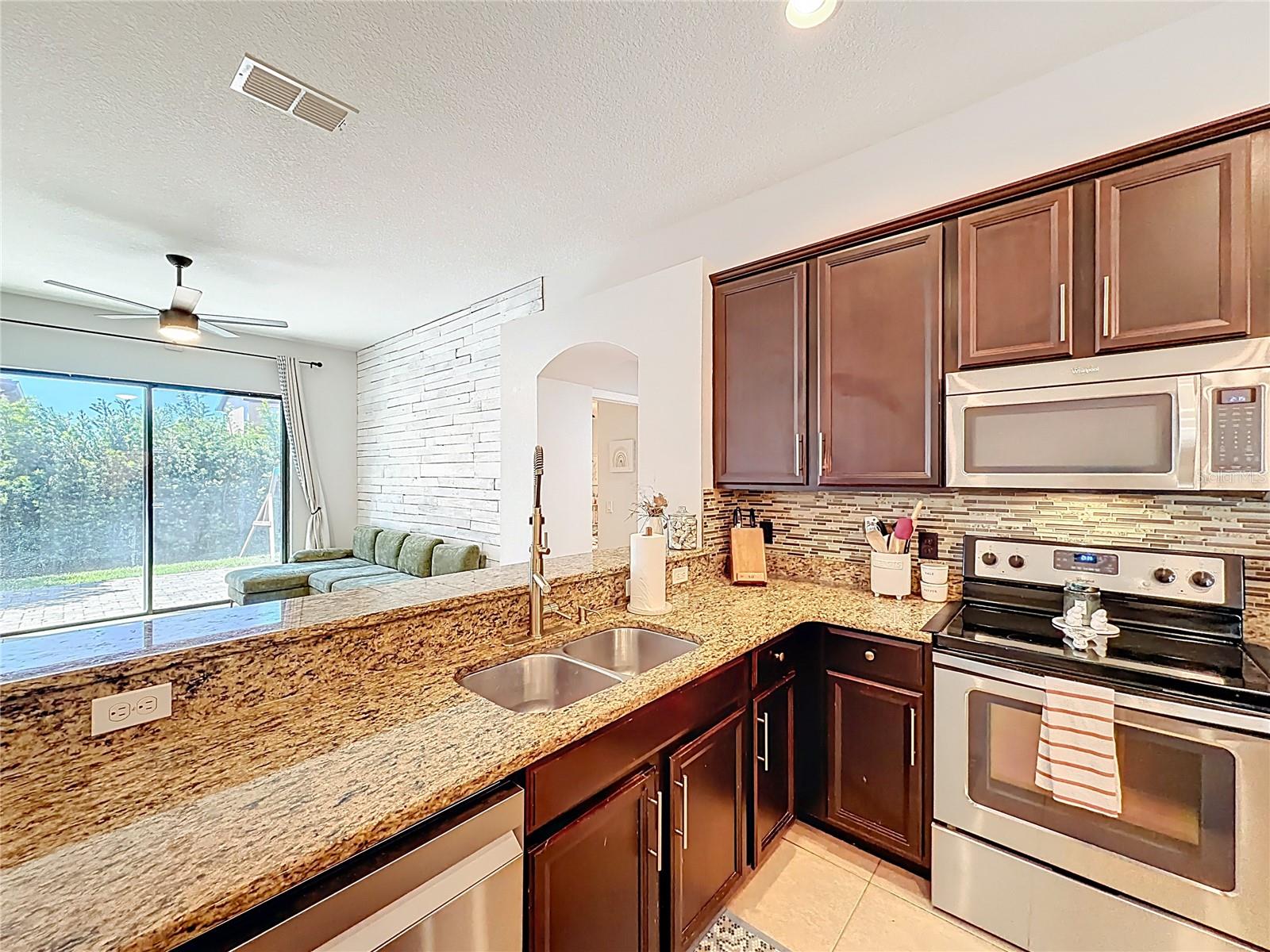 915 ARBOR POINTE AVE, MINNEOLA, FL, 34715