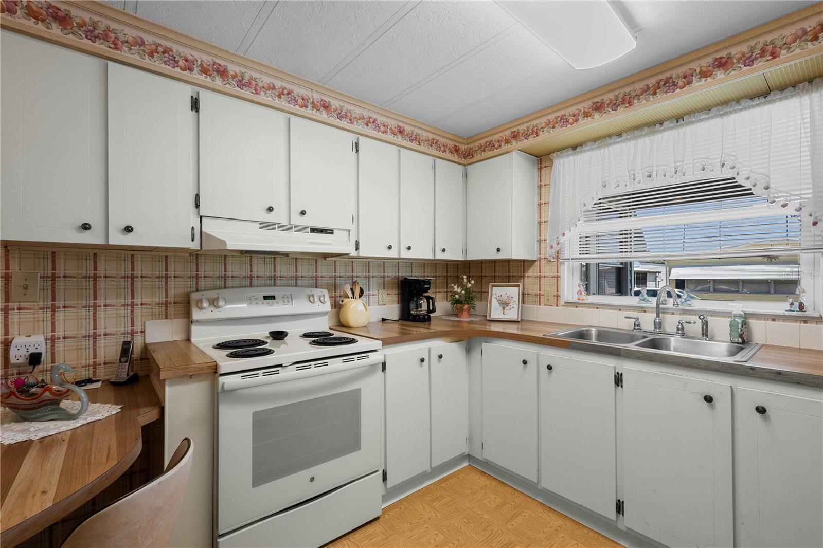 5323 SEVILLE DR, ZEPHYRHILLS, FL, 33541