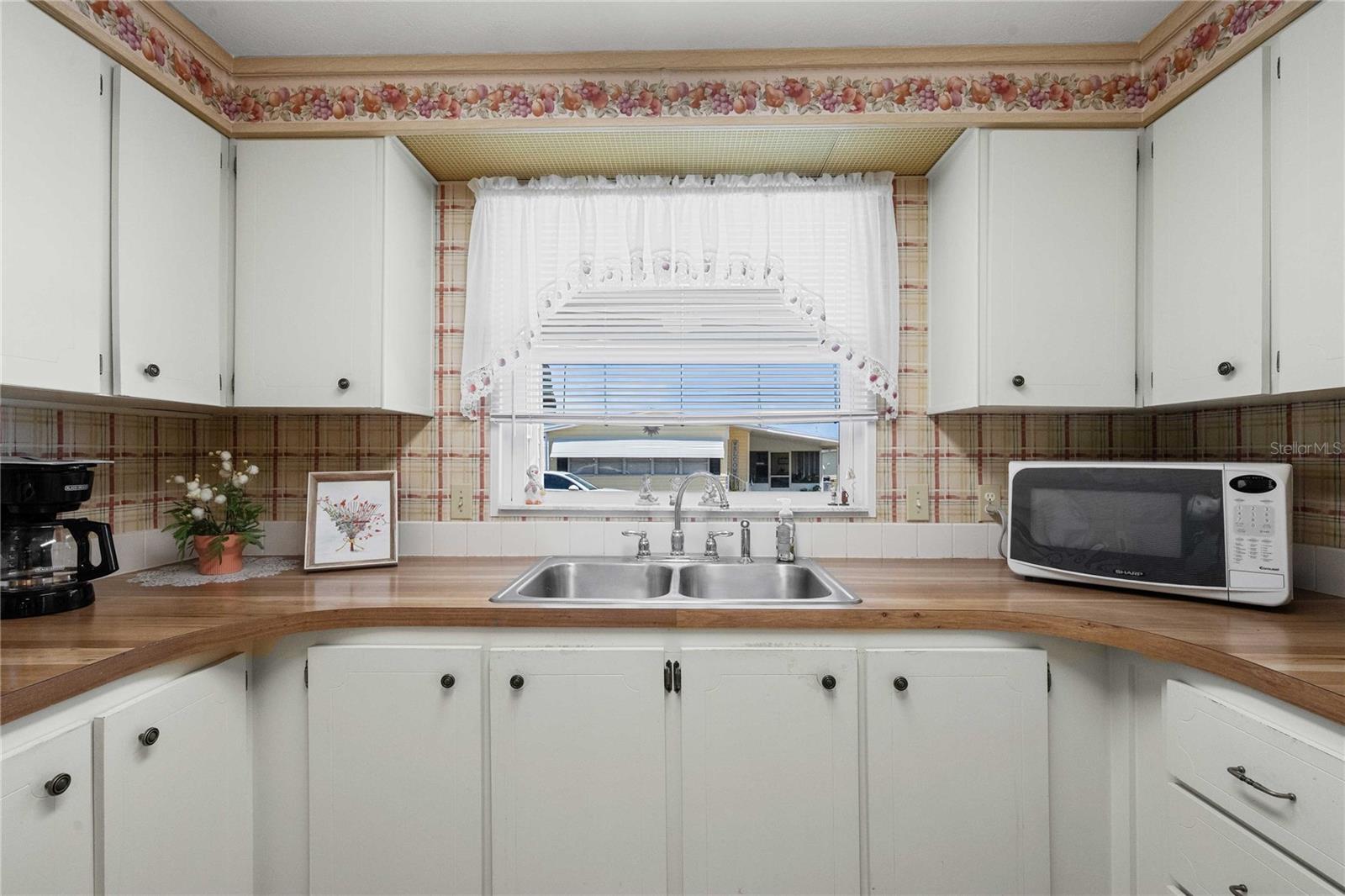 5323 SEVILLE DR, ZEPHYRHILLS, FL, 33541