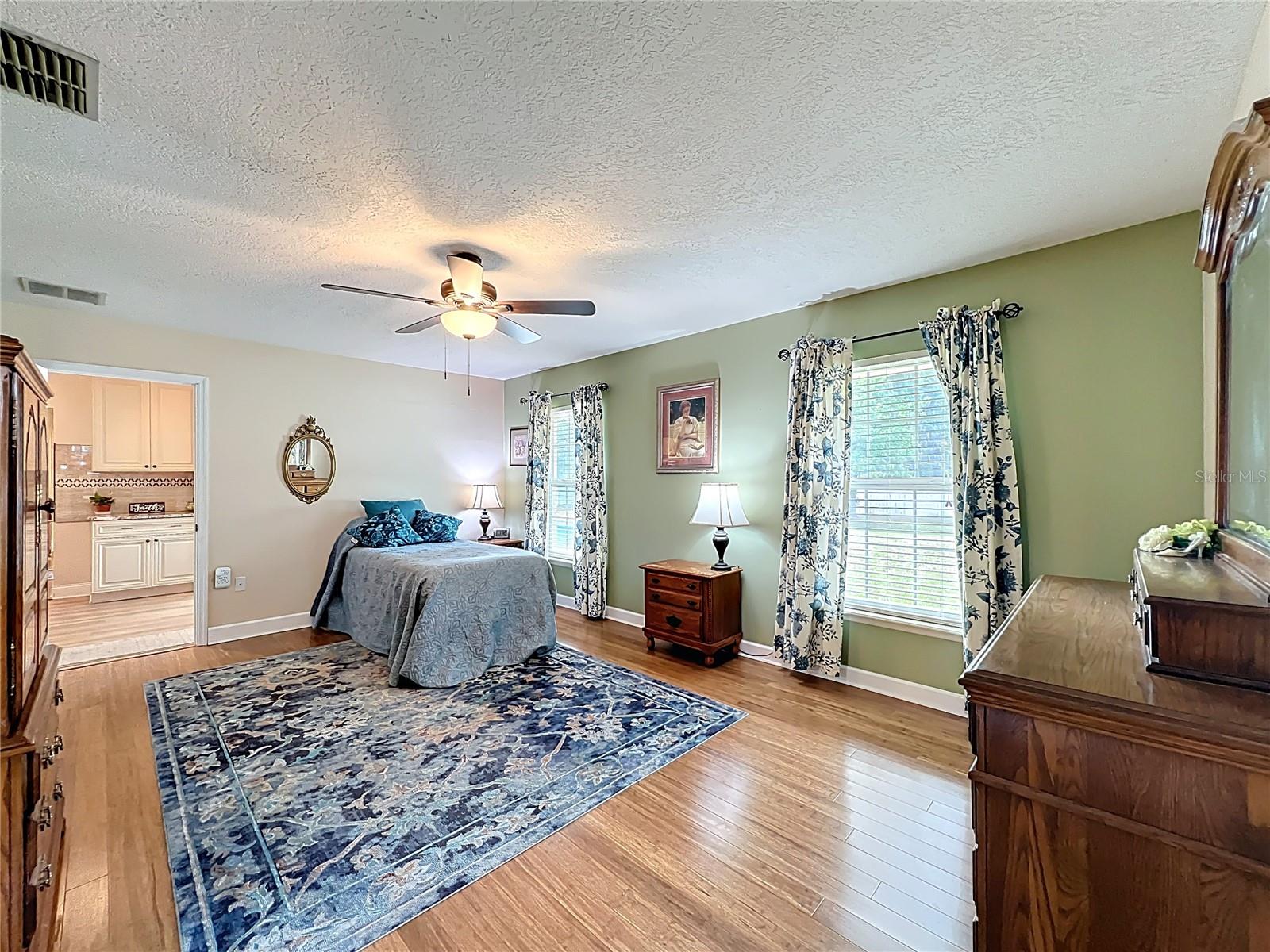 1951 GREEN MEADOW LN, ORLANDO, FL, 32825