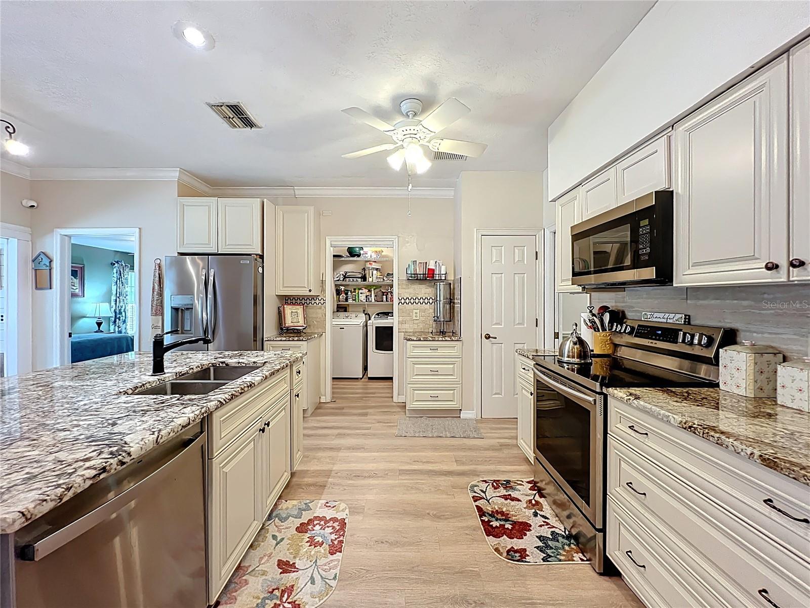 1951 GREEN MEADOW LN, ORLANDO, FL, 32825