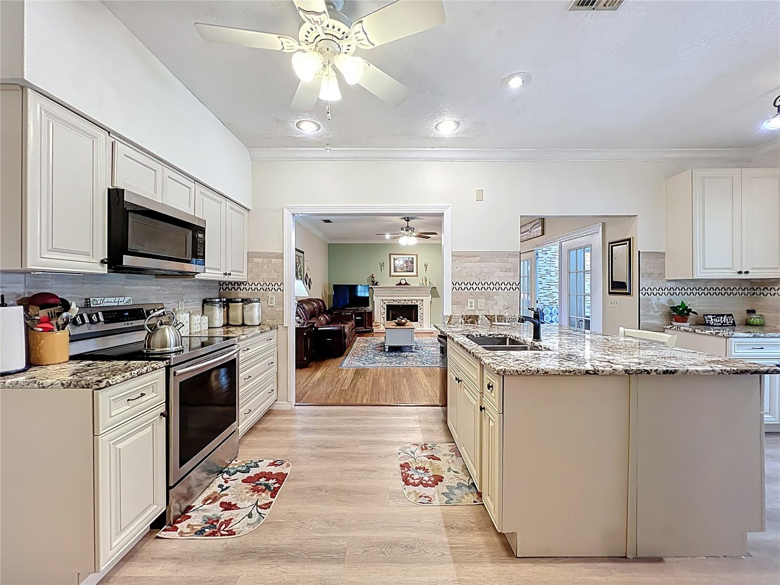 1951 GREEN MEADOW LN, ORLANDO, FL, 32825