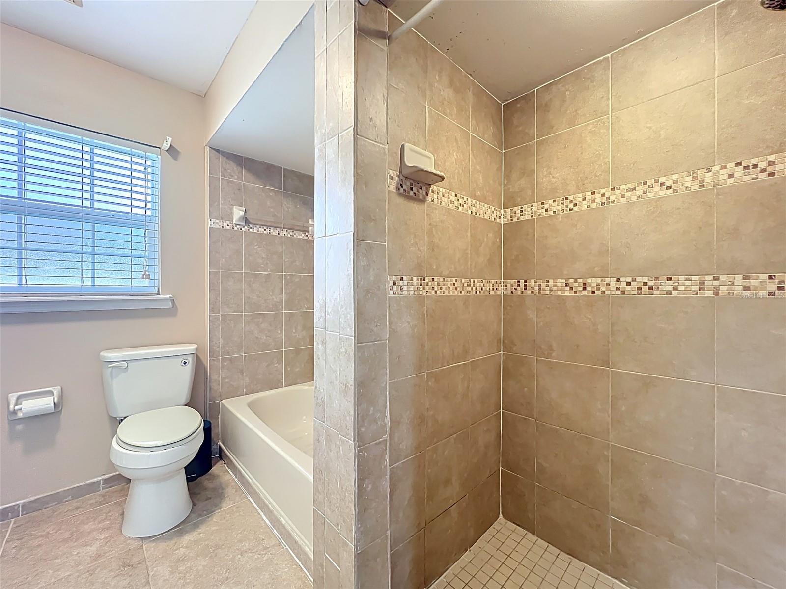 1951 GREEN MEADOW LN, ORLANDO, FL, 32825