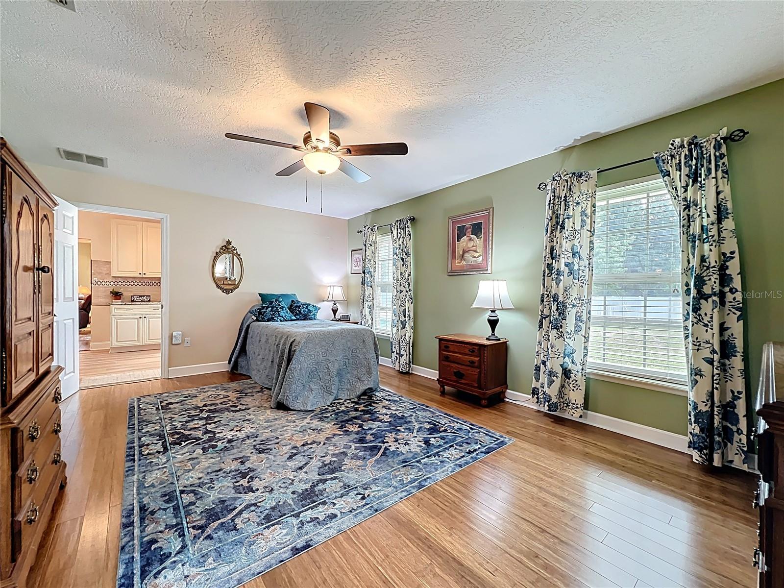 1951 GREEN MEADOW LN, ORLANDO, FL, 32825