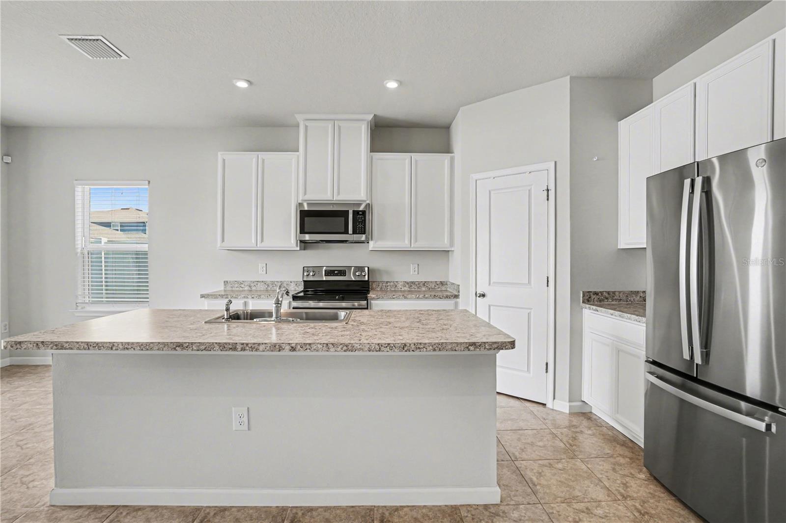 35649 OSPREY PERCH LN, ZEPHYRHILLS, FL, 33541