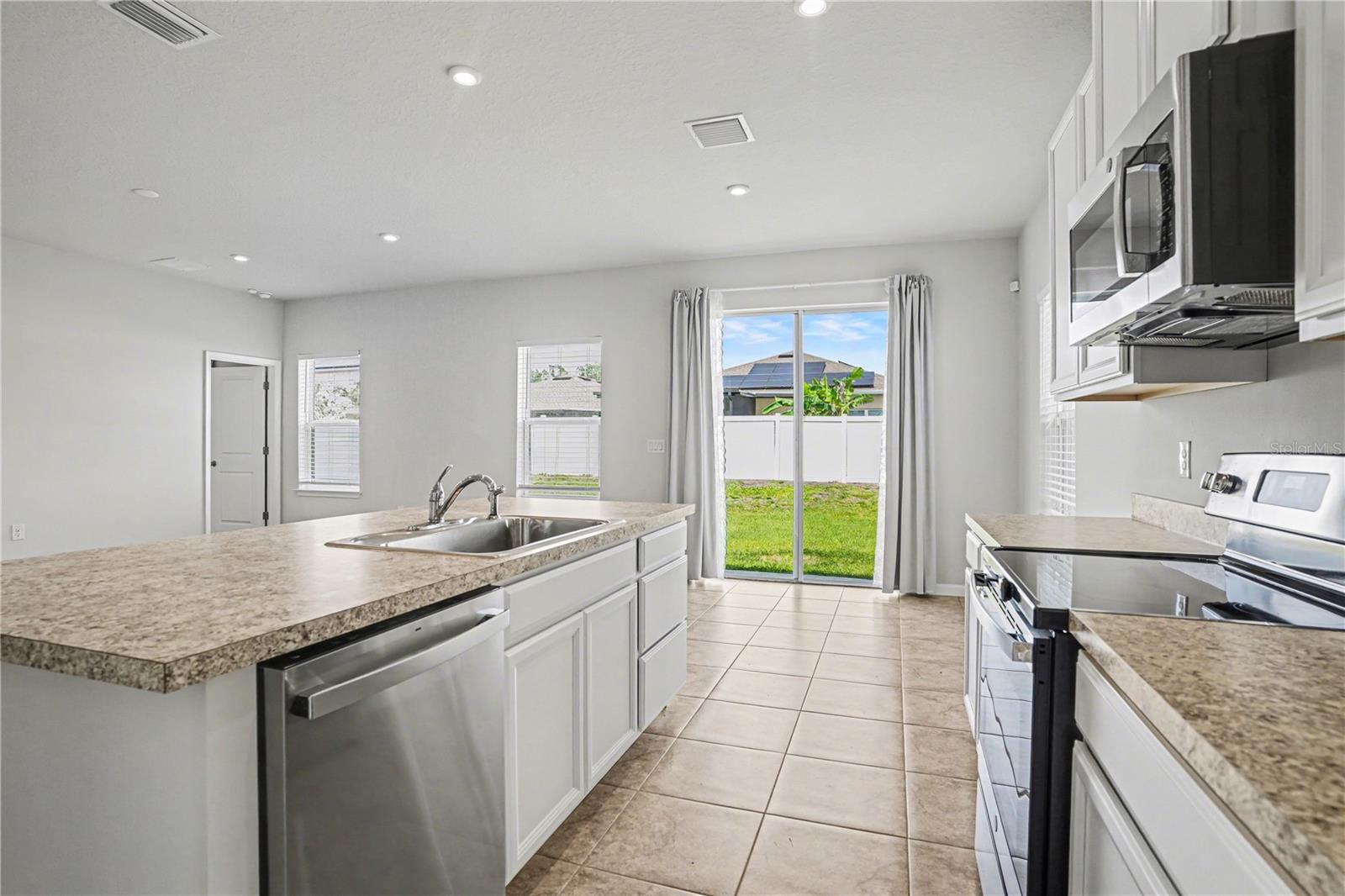 35649 OSPREY PERCH LN, ZEPHYRHILLS, FL, 33541