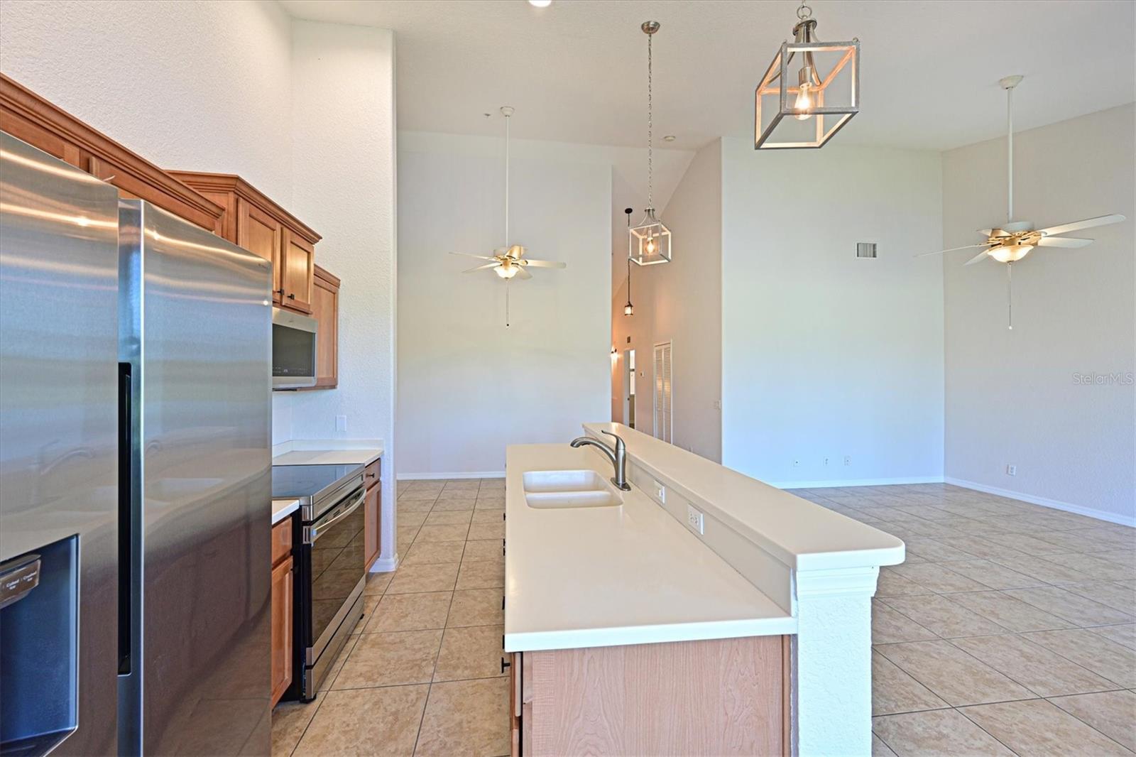 1011 FAIRWAYCOVE LN #202, BRADENTON, FL, 34212