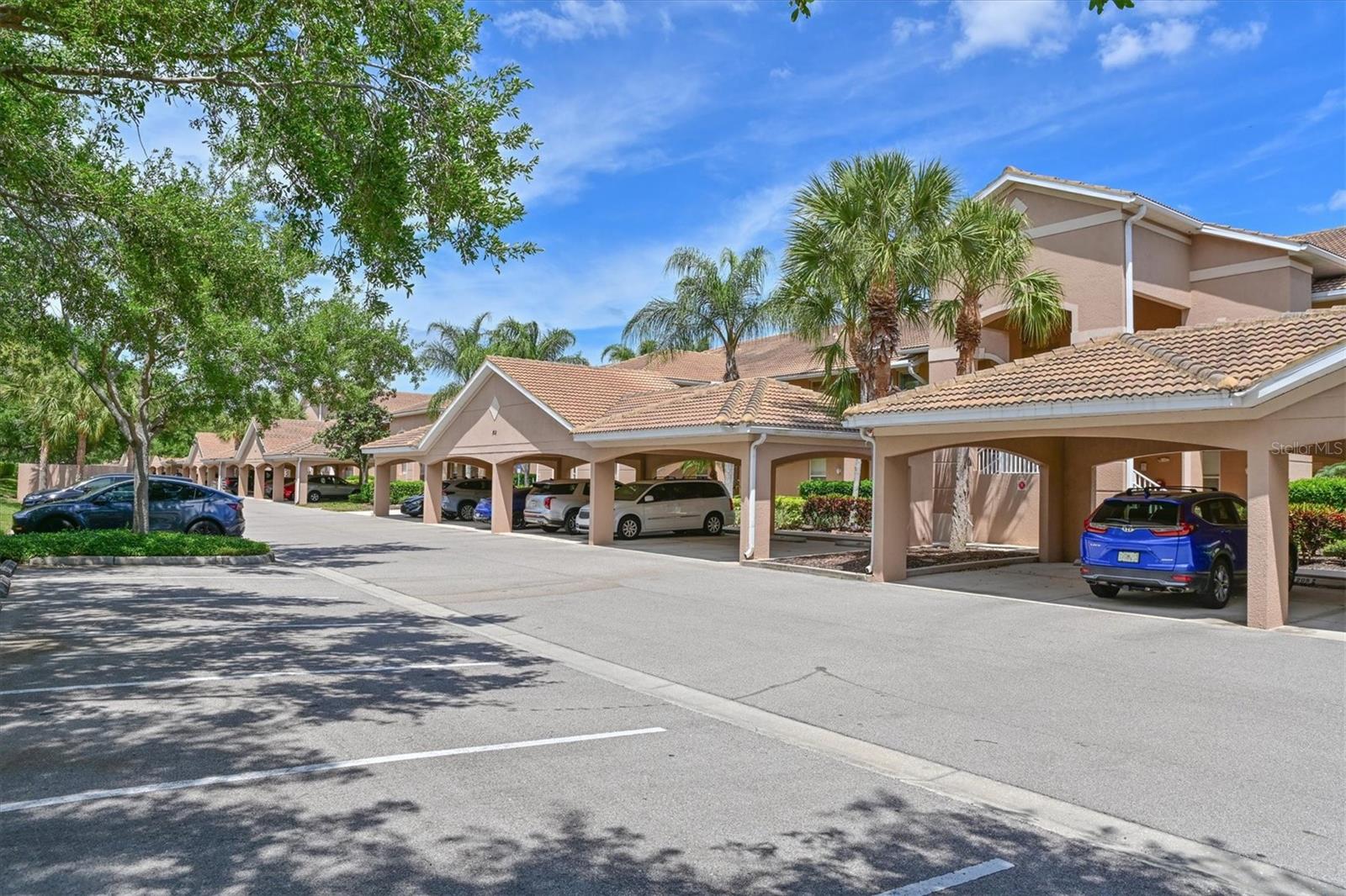 1011 FAIRWAYCOVE LN #202, BRADENTON, FL, 34212