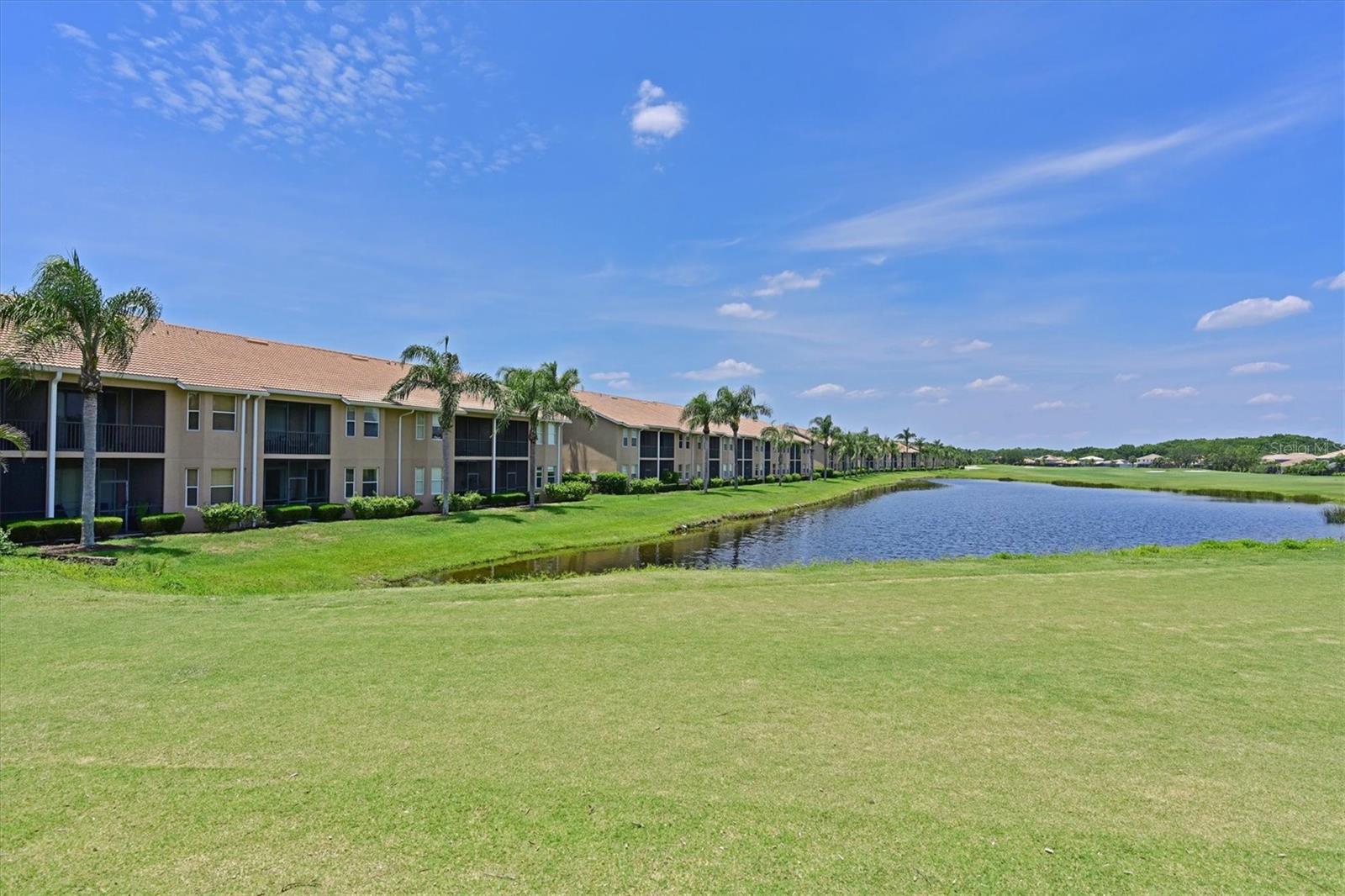 1011 FAIRWAYCOVE LN #202, BRADENTON, FL, 34212