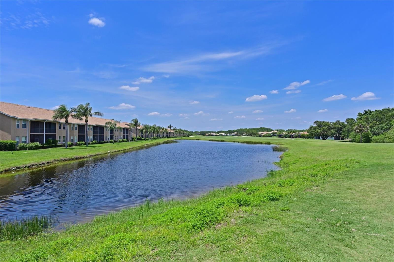 1011 FAIRWAYCOVE LN #202, BRADENTON, FL, 34212