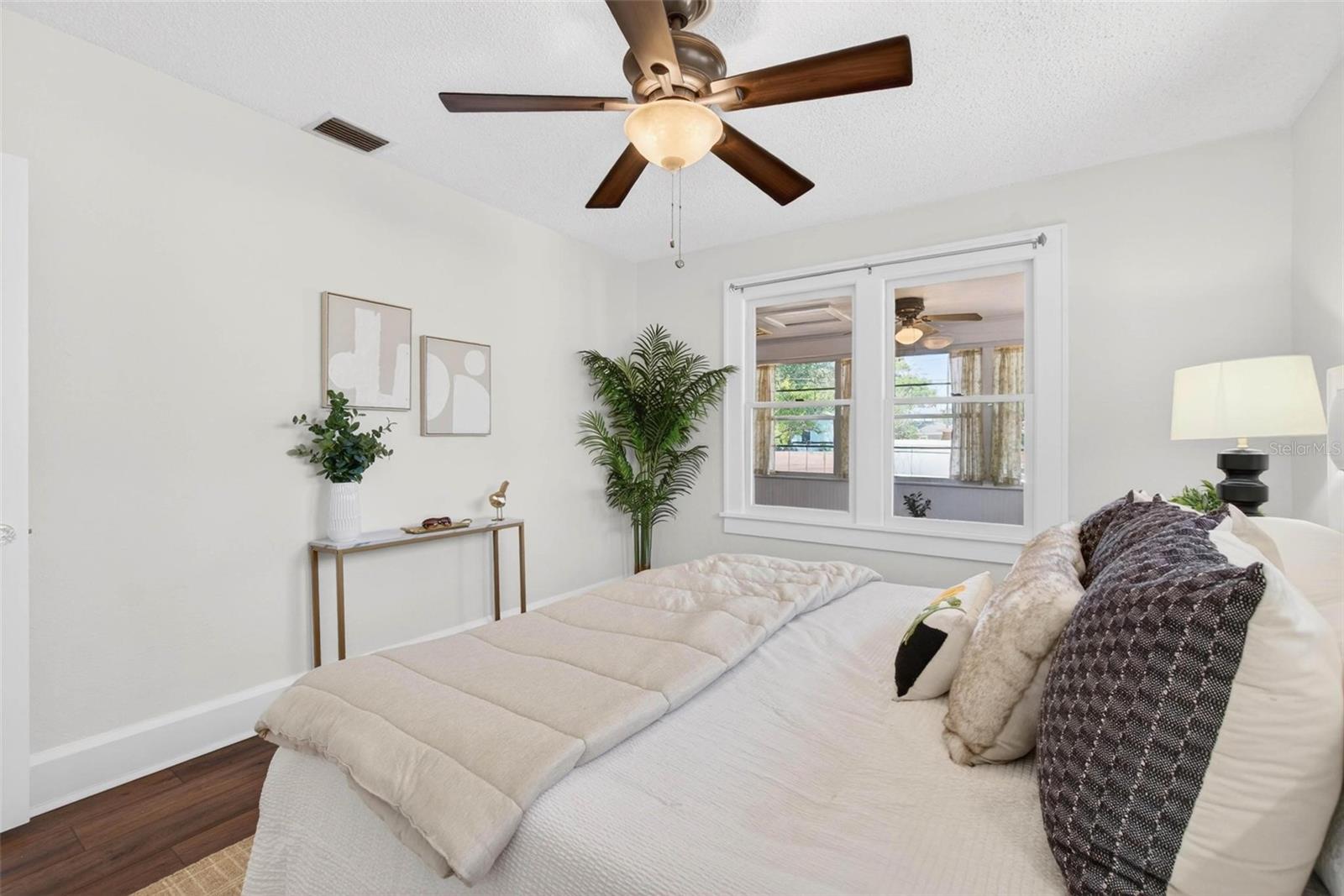 5218 1ST AVE S, ST PETERSBURG, FL, 33707