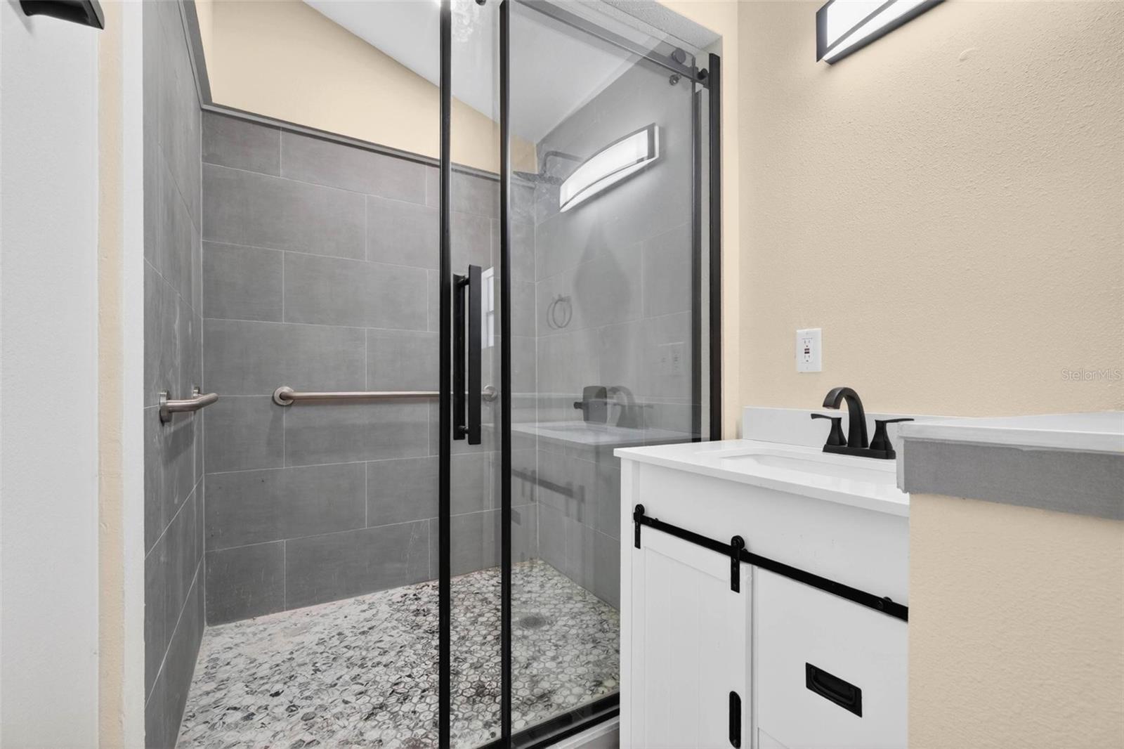 5218 1ST AVE S, ST PETERSBURG, FL, 33707