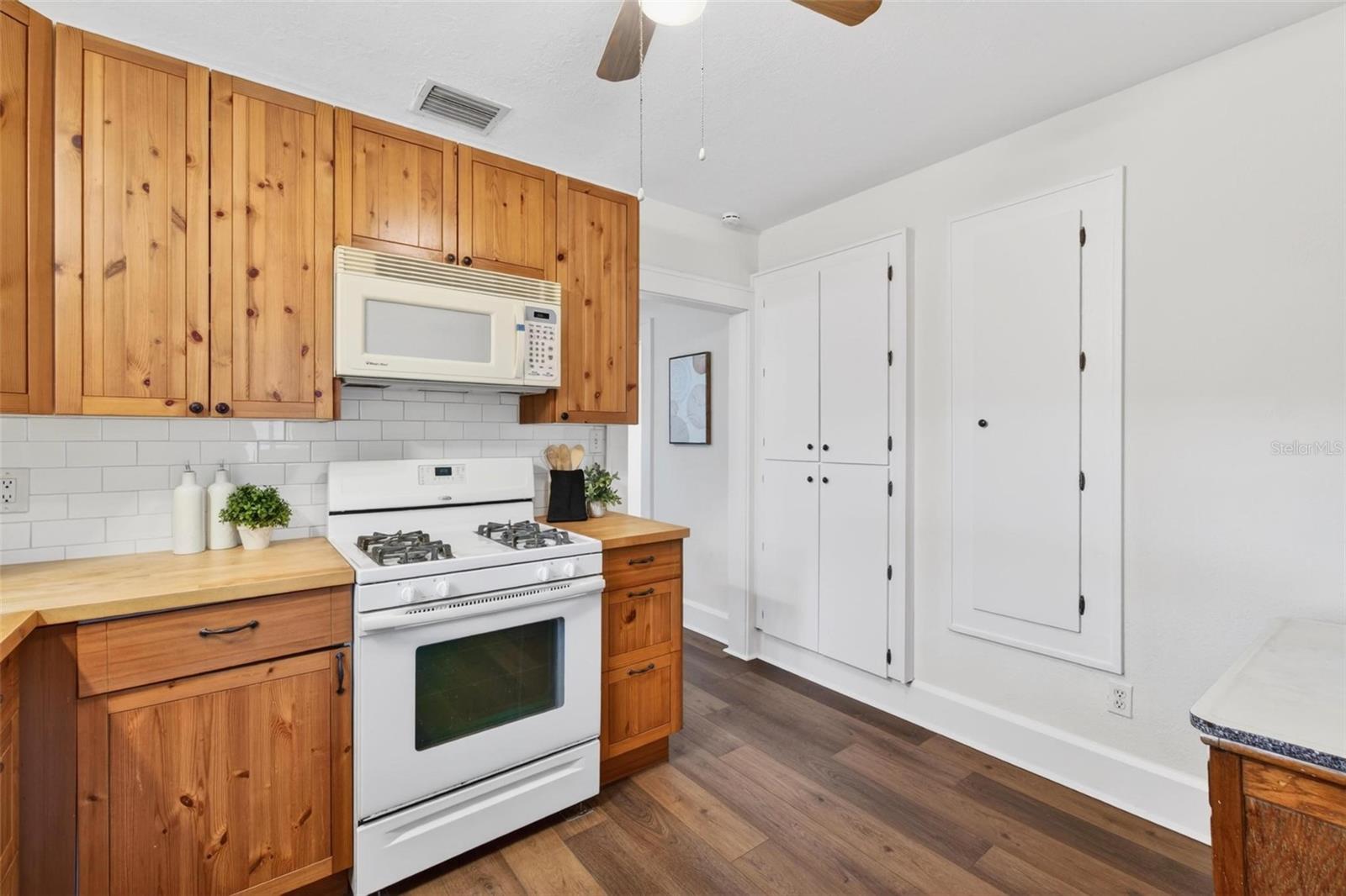 5218 1ST AVE S, ST PETERSBURG, FL, 33707