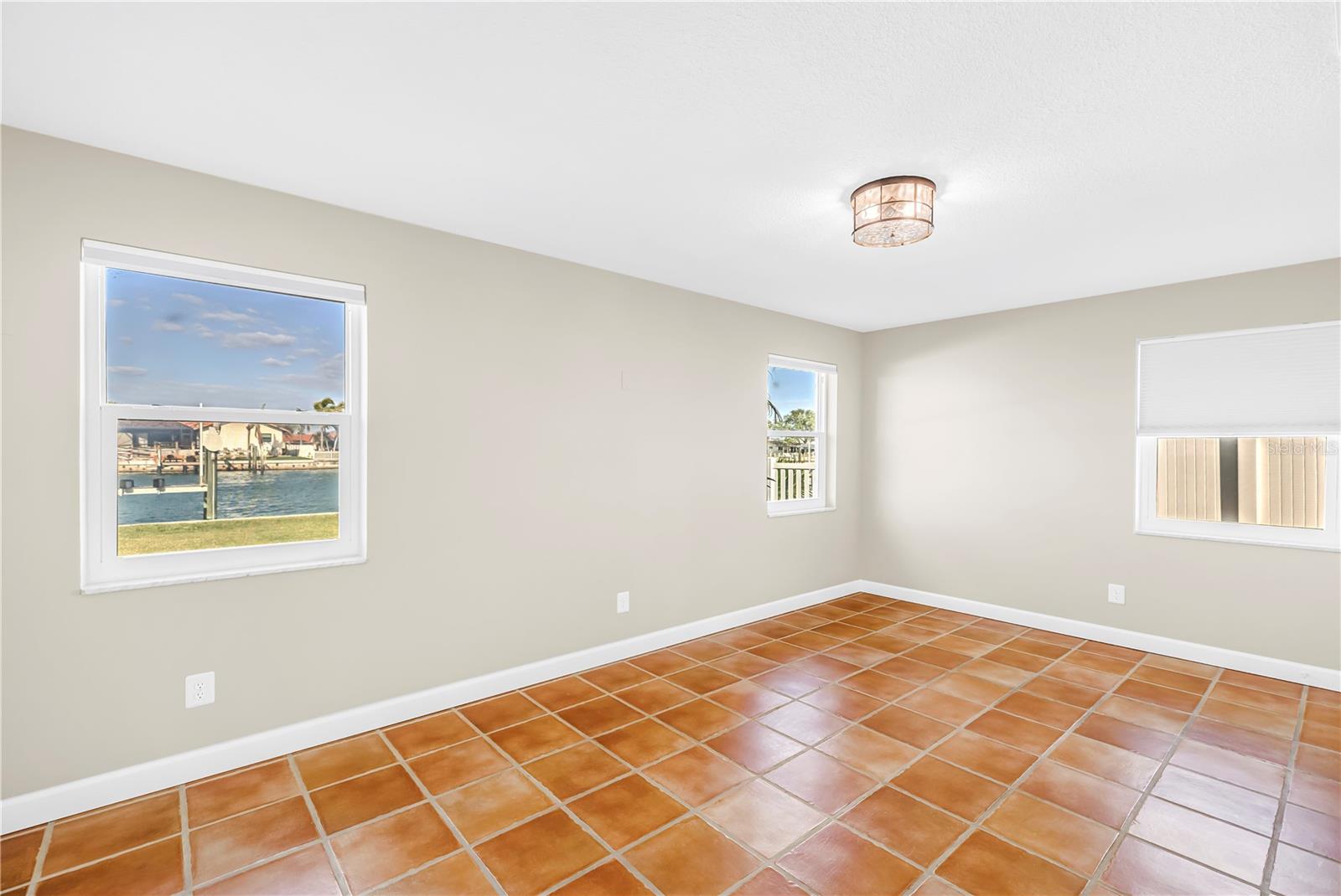 12475 4TH ST E, TREASURE ISLAND, FL, 33706