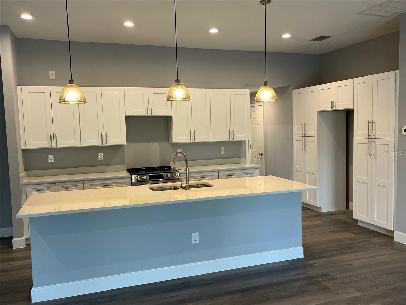 8362 SANTA CRUZ DR, PORT CHARLOTTE, FL, 33981