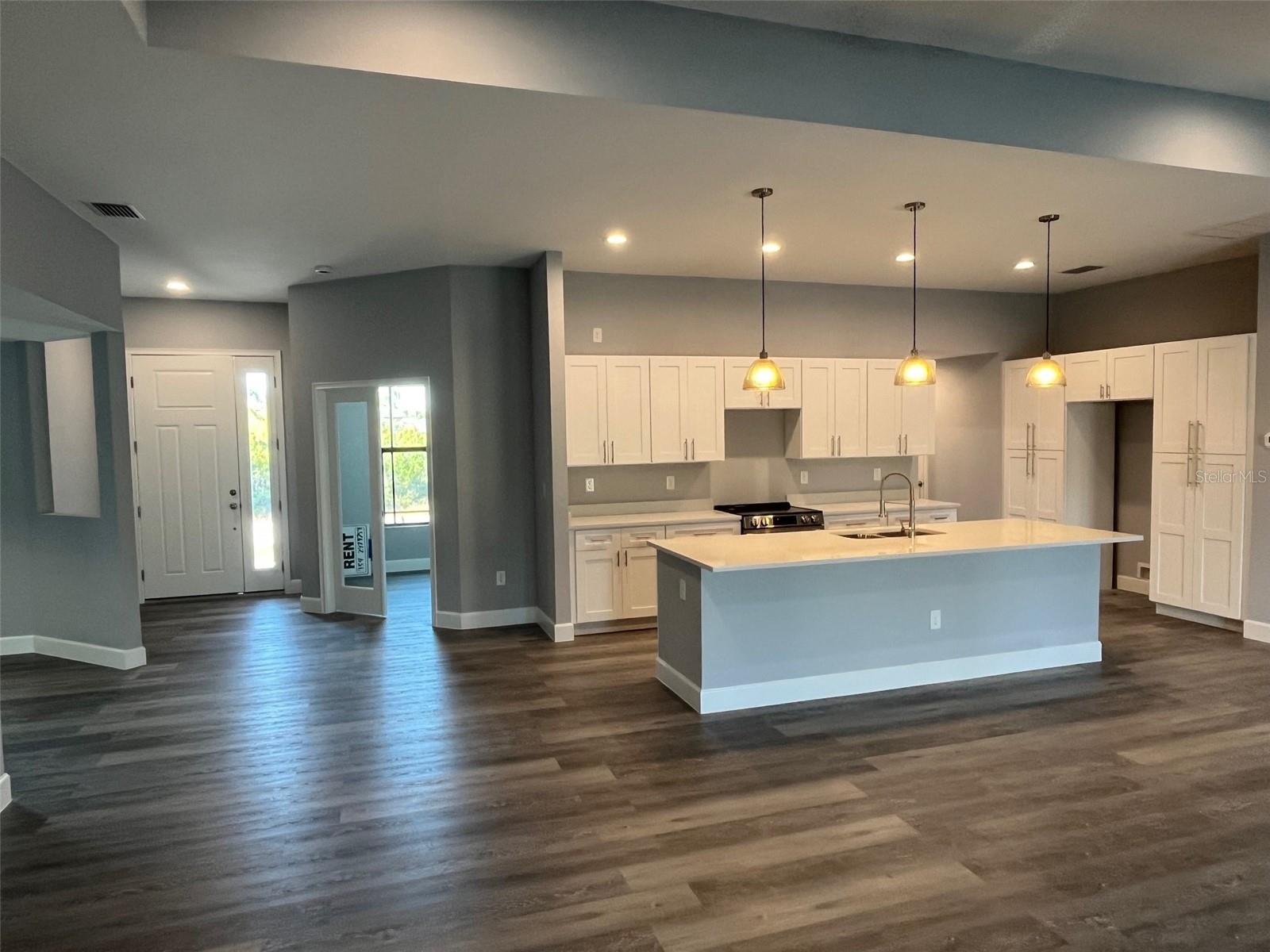 8362 SANTA CRUZ DR, PORT CHARLOTTE, FL, 33981