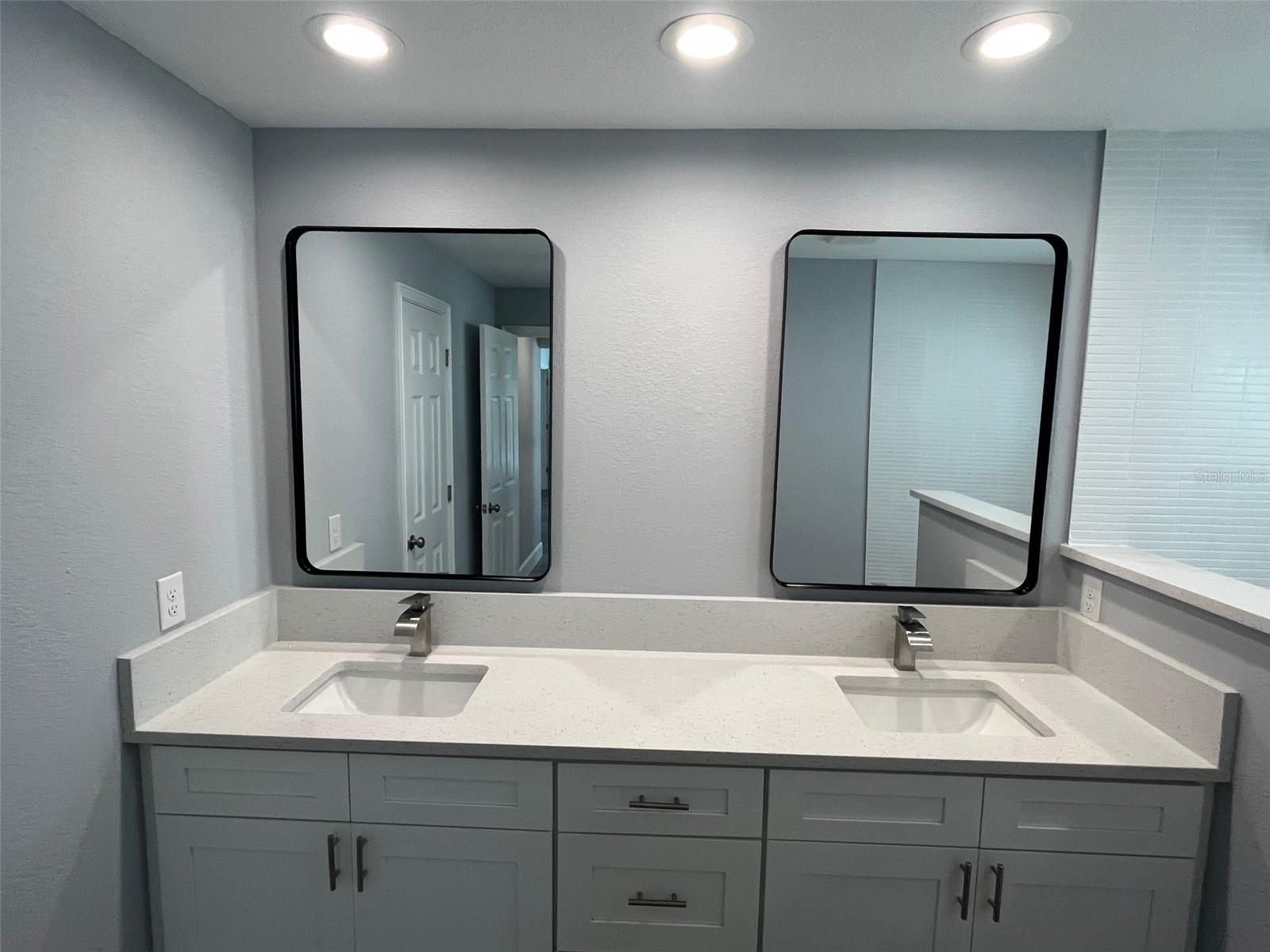 8362 SANTA CRUZ DR, PORT CHARLOTTE, FL, 33981