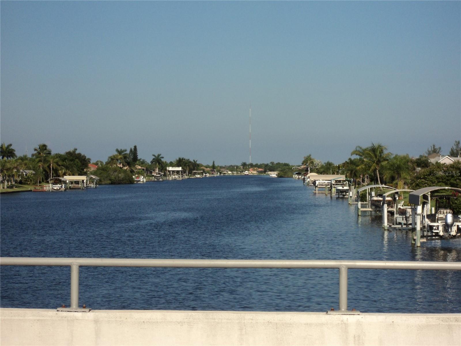 8362 SANTA CRUZ DR, PORT CHARLOTTE, FL, 33981