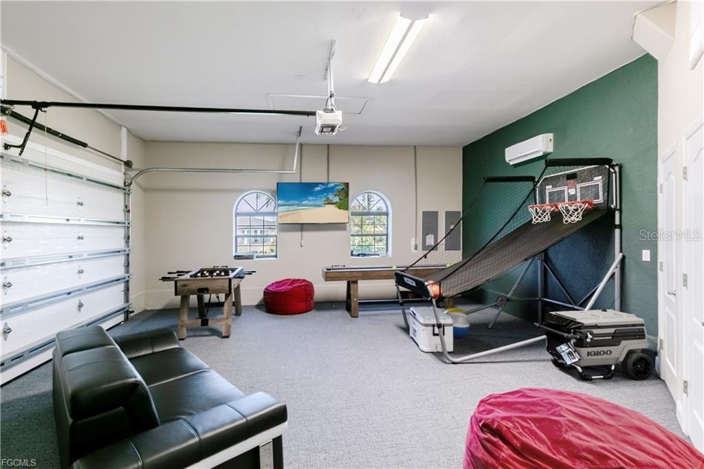 2003 NE 10TH PL, CAPE CORAL, FL, 33909