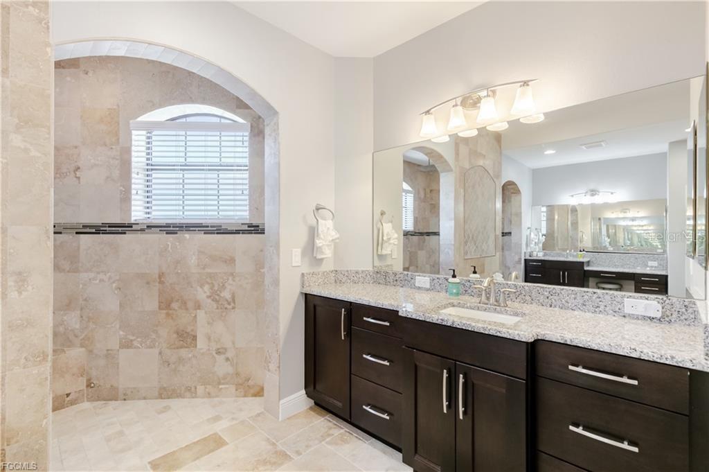 2003 NE 10TH PL, CAPE CORAL, FL, 33909