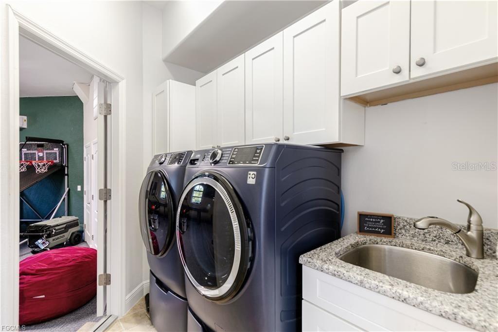 2003 NE 10TH PL, CAPE CORAL, FL, 33909