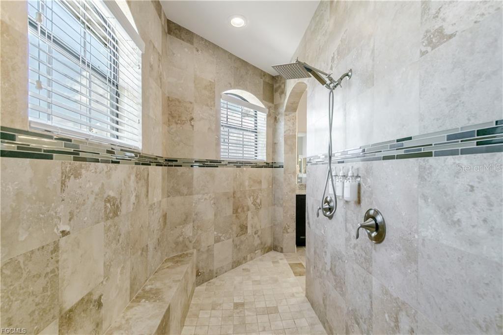 2003 NE 10TH PL, CAPE CORAL, FL, 33909