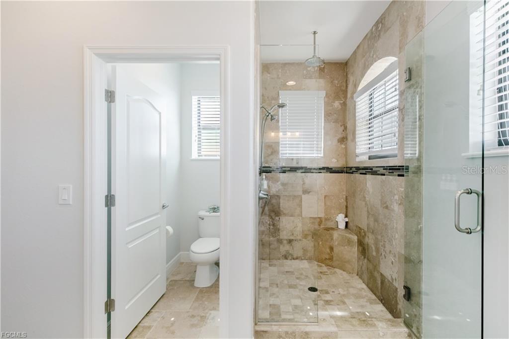 2003 NE 10TH PL, CAPE CORAL, FL, 33909