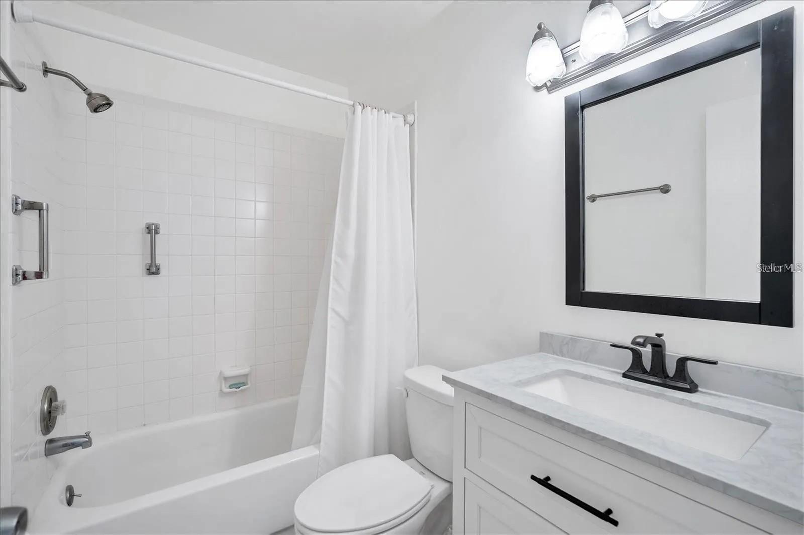 1624 STICKNEY POINT RD #108, SARASOTA, FL, 34231