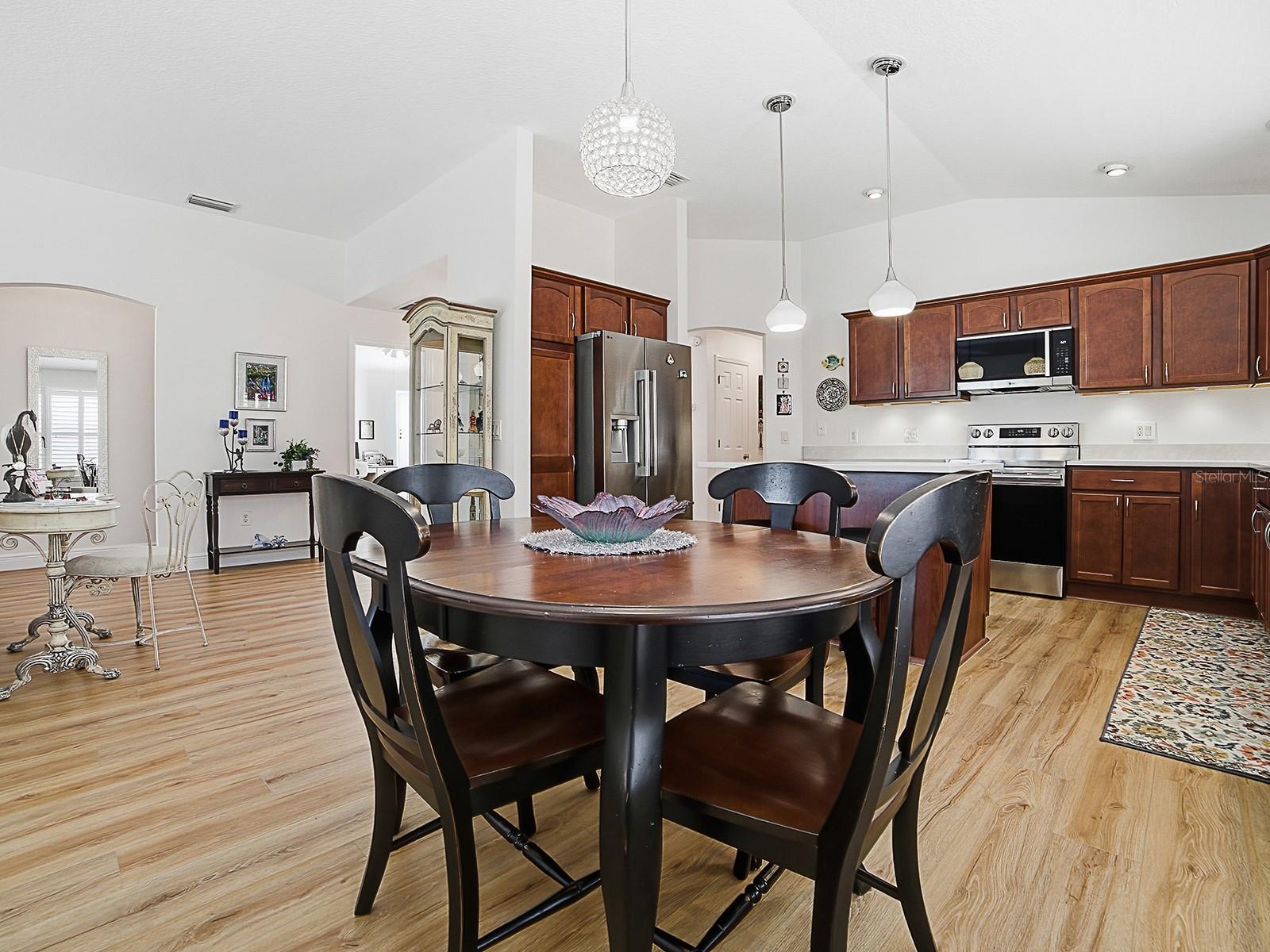 2064 EDENTON TER, THE VILLAGES, FL, 32162