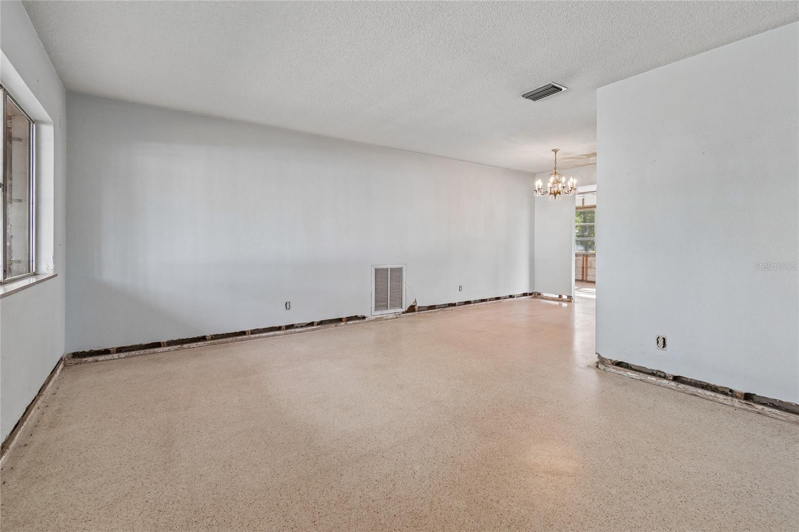 4703 S RENELLIE DR, TAMPA, FL, 33611