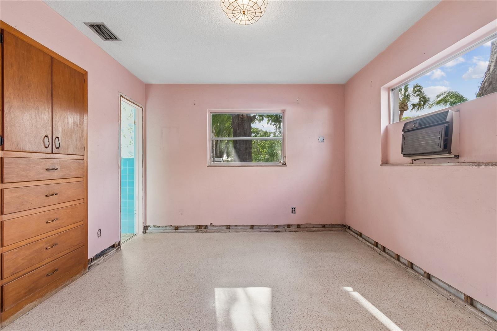 4703 S RENELLIE DR, TAMPA, FL, 33611