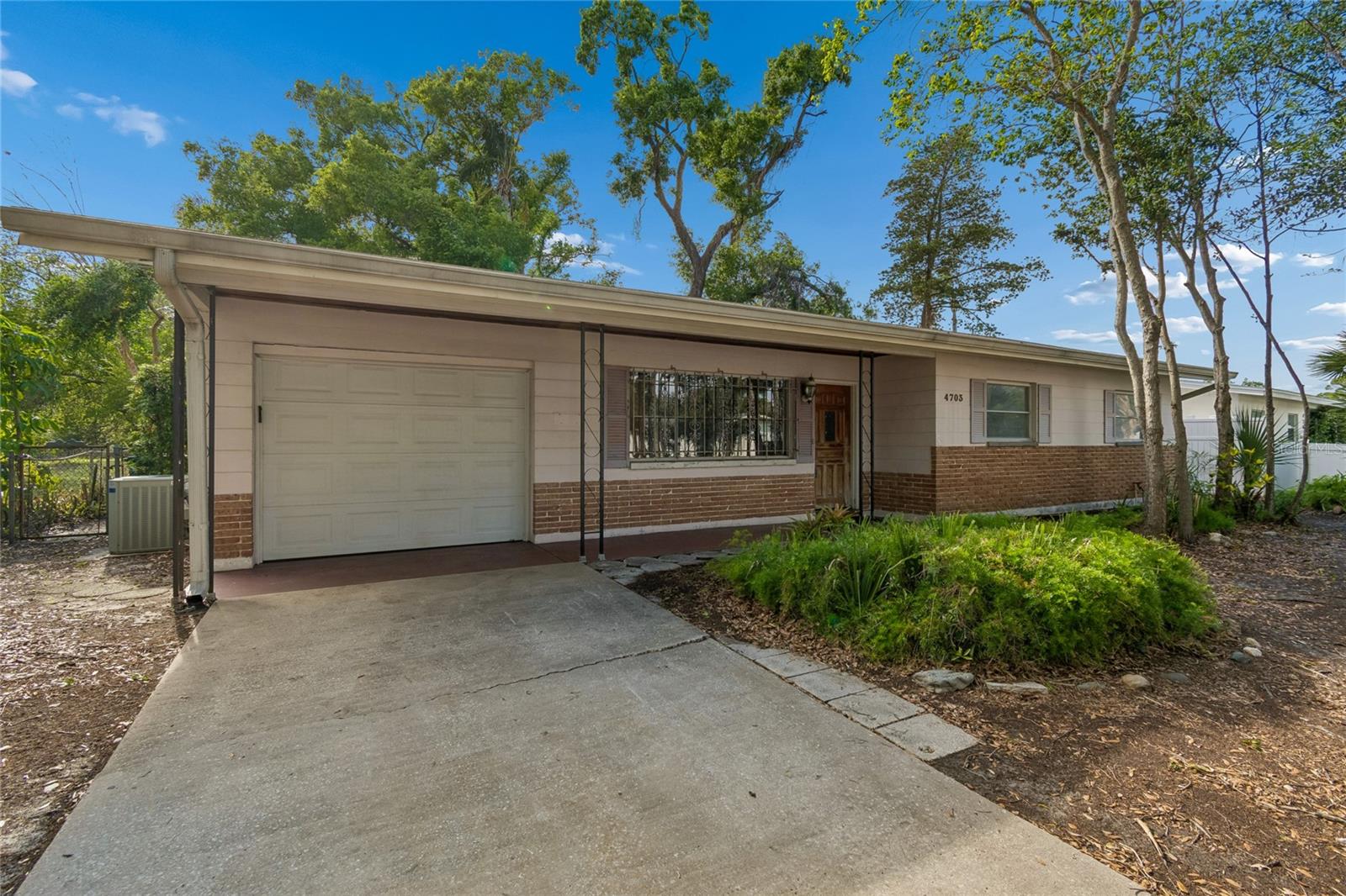 4703 S RENELLIE DR, TAMPA, FL, 33611