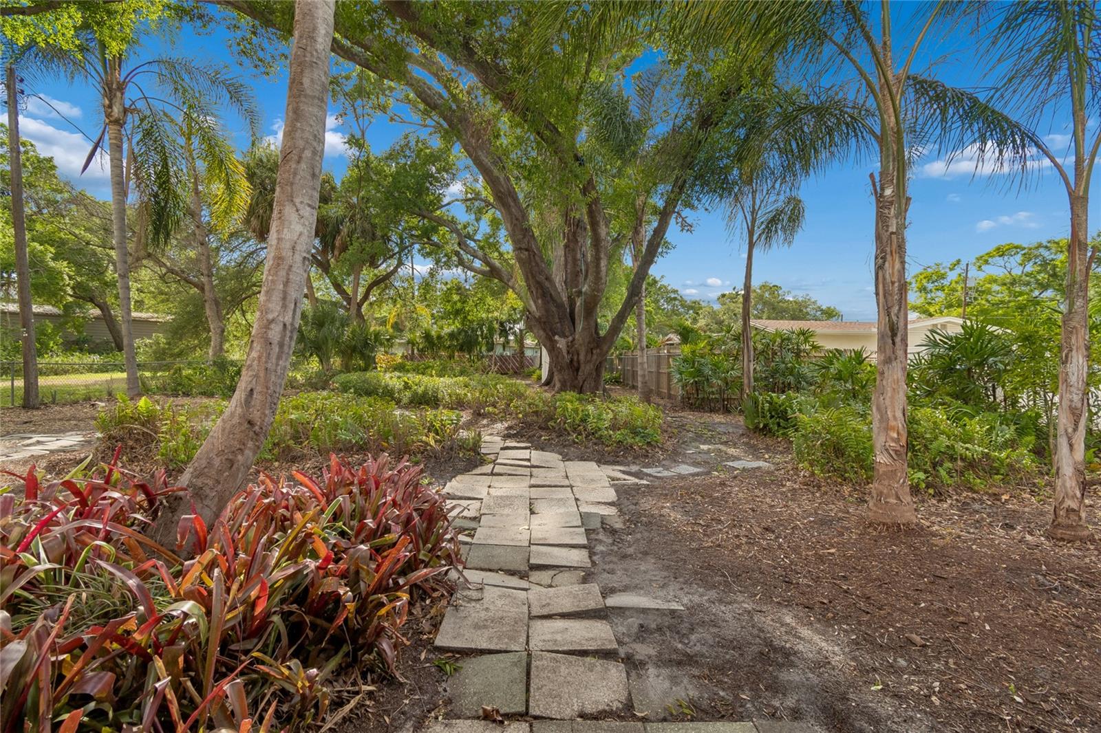 4703 S RENELLIE DR, TAMPA, FL, 33611