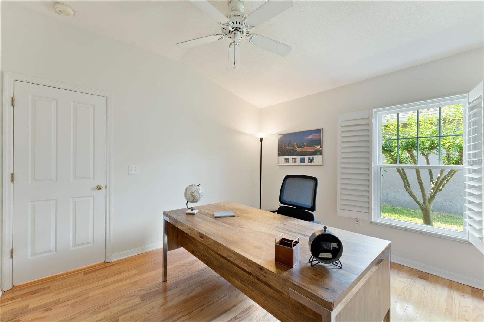 9442 HUNTERS POND DR, TAMPA, FL, 33647