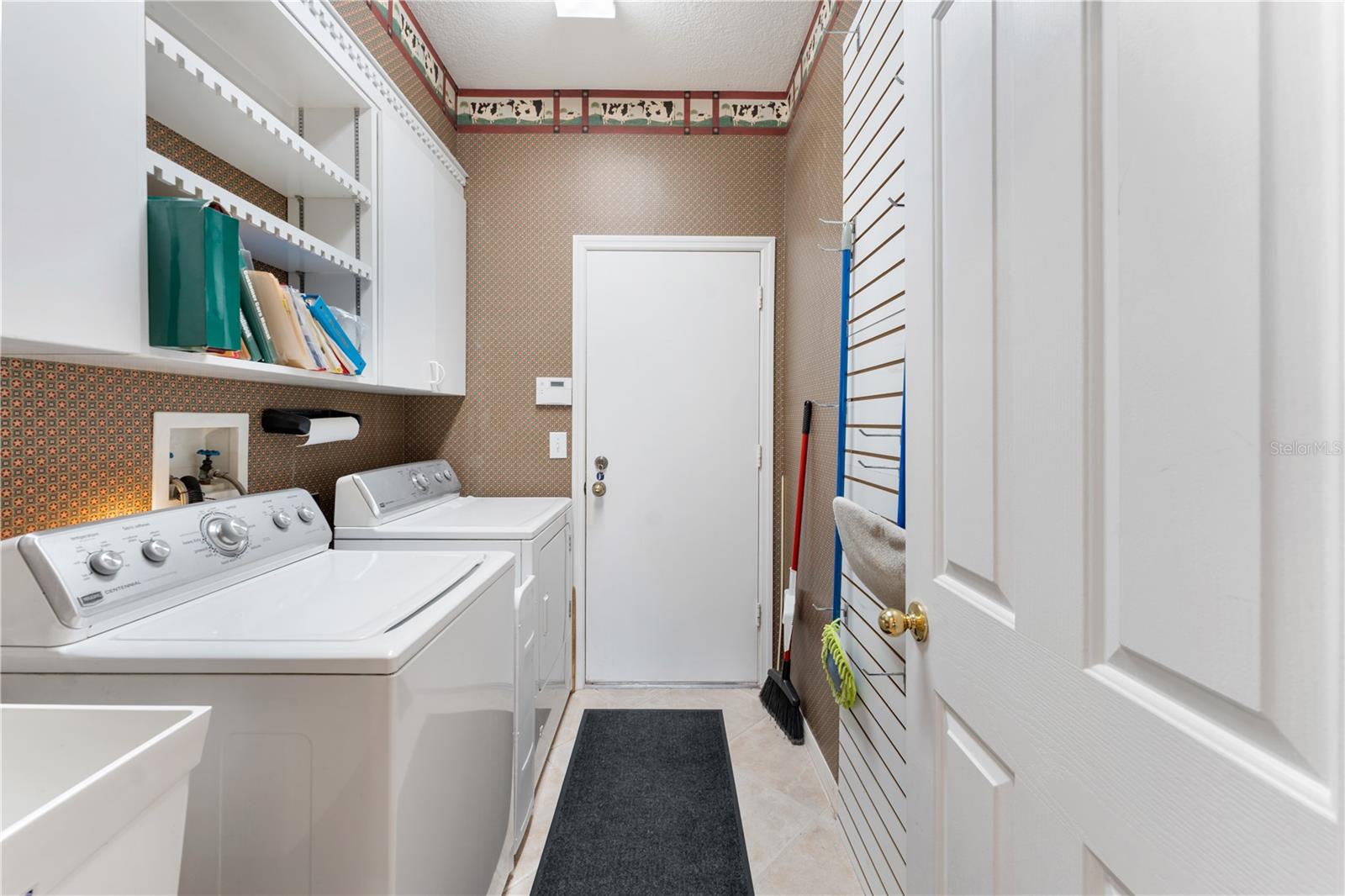 9442 HUNTERS POND DR, TAMPA, FL, 33647